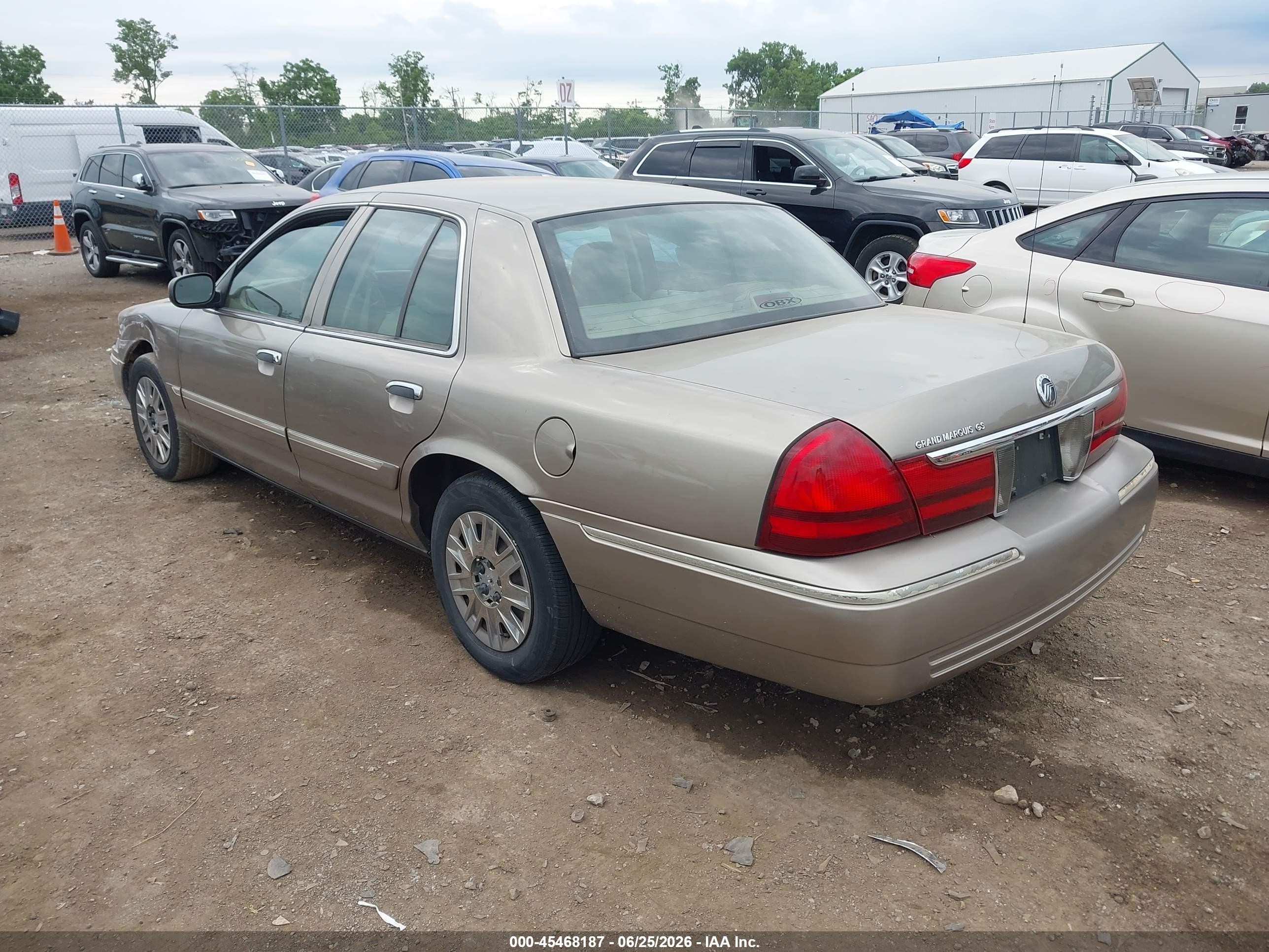 2005 Mercury Grand marquis VIN 2MEFM74W55X663321 IAAI salvage auction — Unknown, Salvage (Ohio), sold $350 on 2026-09-26 (photo 3)