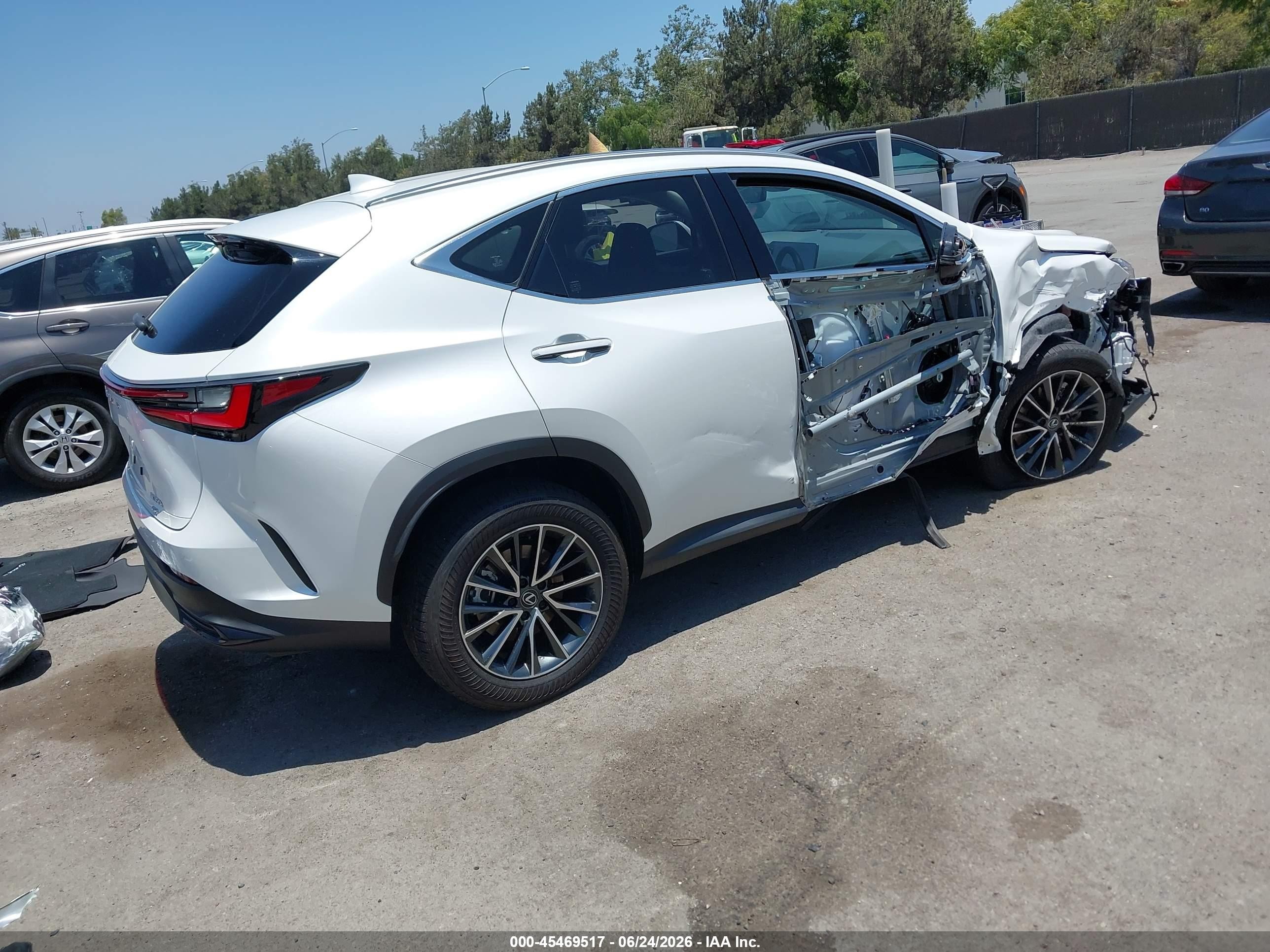 2025 Lexus Nx VIN JTJGKCEZ1S2060178 IAAI salvage auction — Unknown, Salvage (California), sold $21,075 on 2026-08-10 (photo 4)