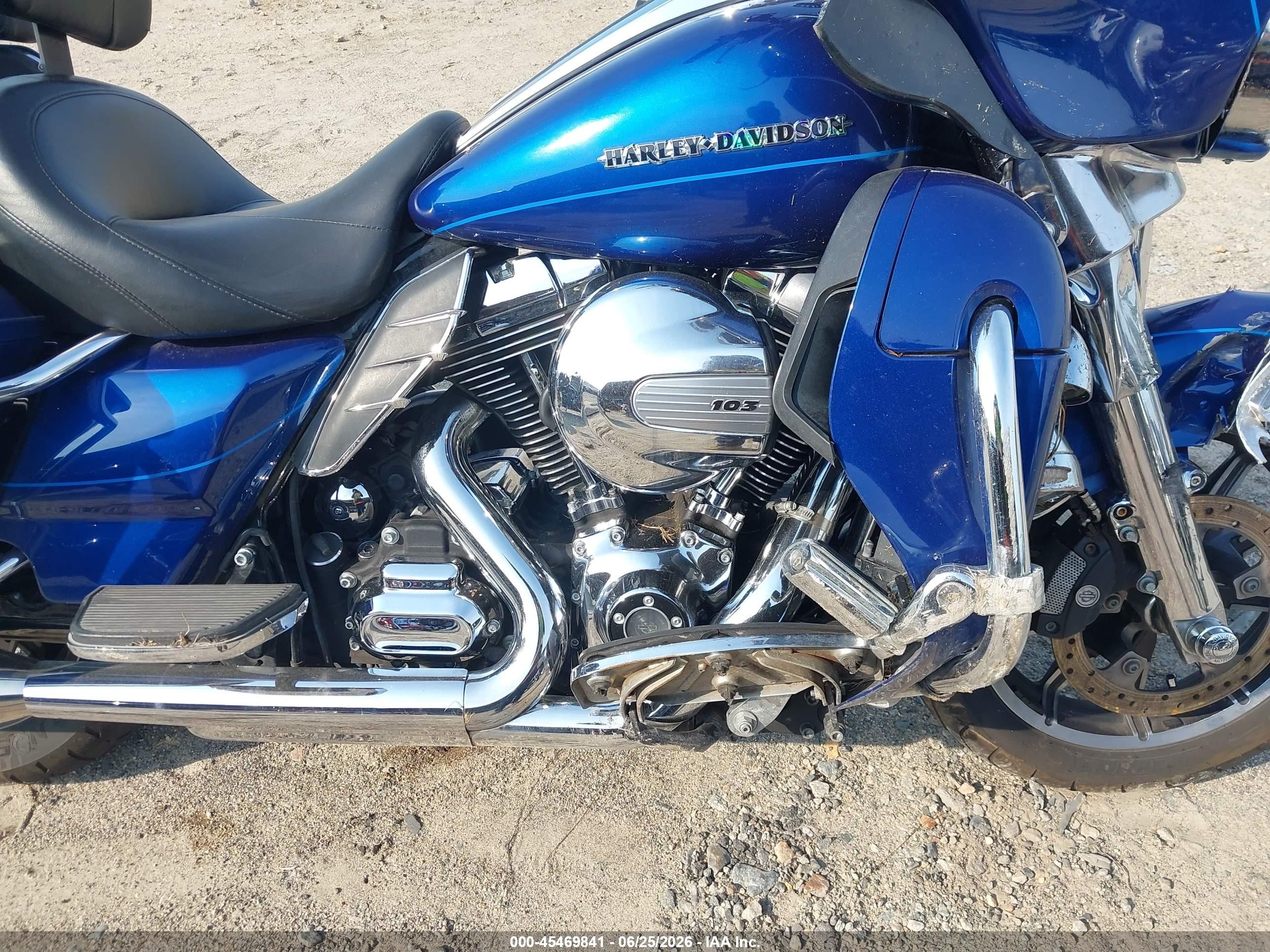 2015 Harley-davidson Flhtk VIN 1HD1KEL18FB612782 IAAI salvage auction — Front End, Salvage (North Carolina), sold $1,200 on 2026-09-08 (photo 8)
