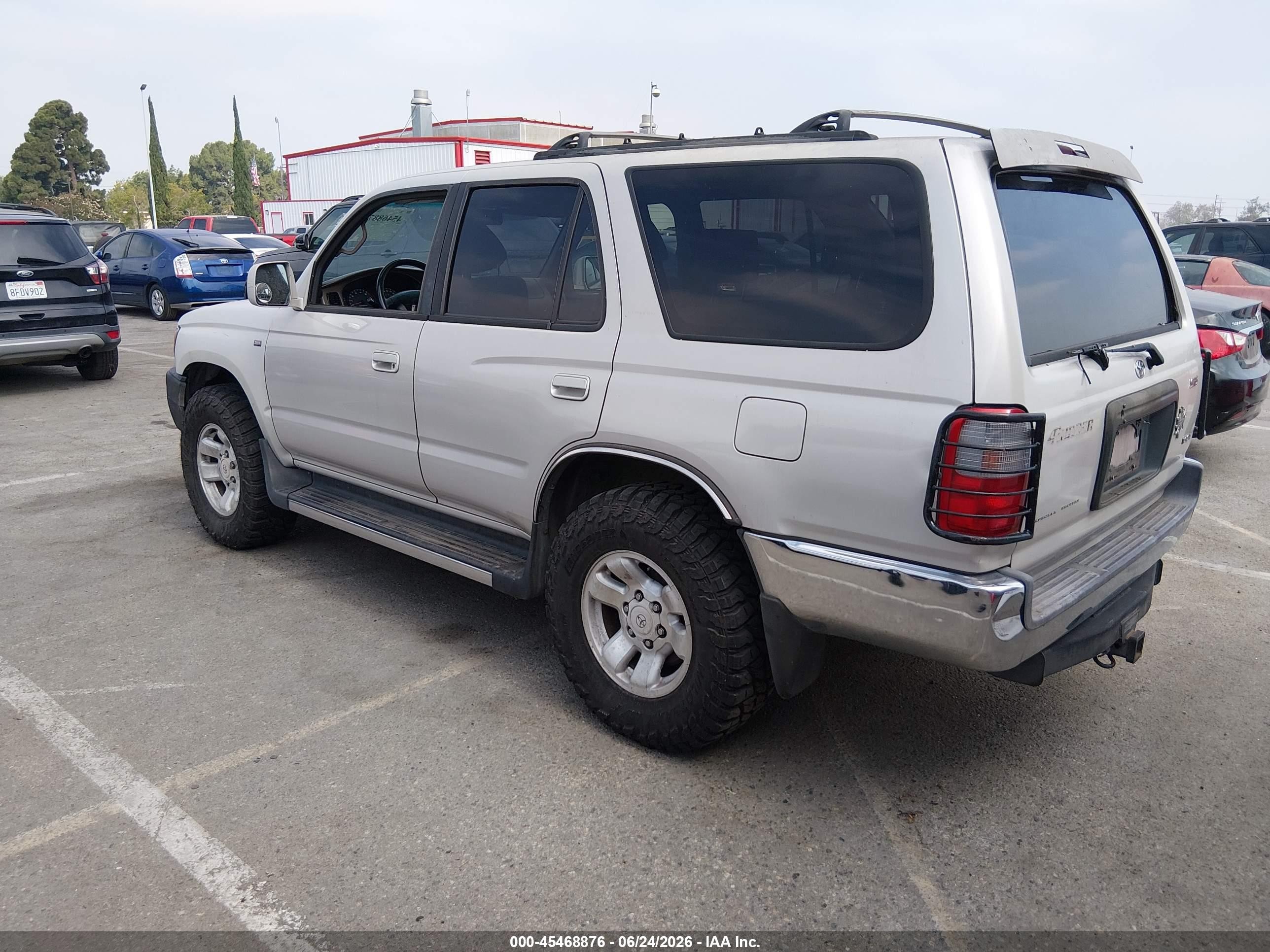 1999 Toyota 4Runner VIN JT3GN86R5X0109766 IAAI salvage auction — Normal Wear, Clear - Dealer Only (California), sold $2,275 on 2026-07-06 (photo 3)
