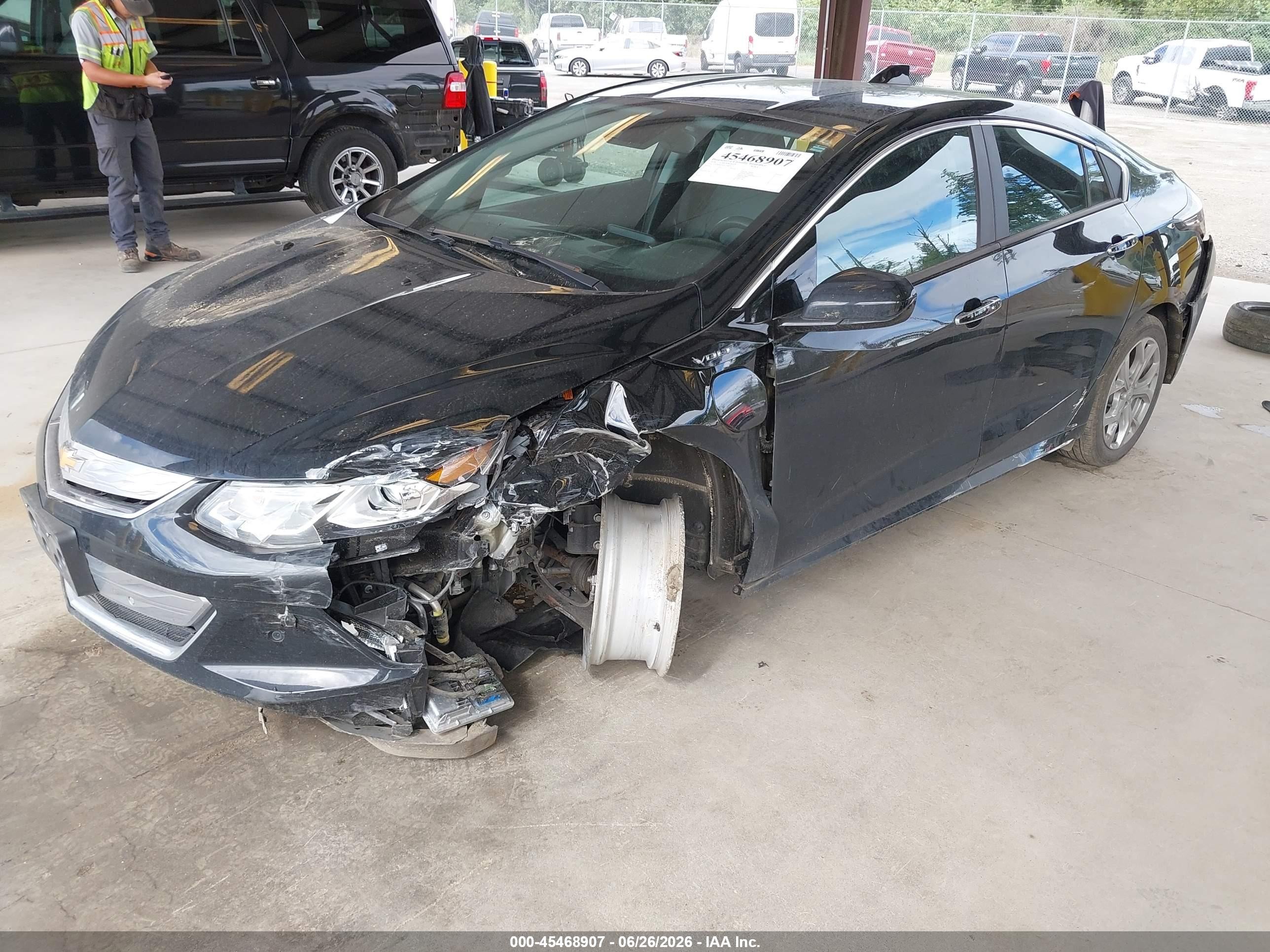 2018 Chevrolet Volt VIN 1G1RB6S54JU154856 IAAI salvage auction — Side, Bill Of Sale (Washington), sold $2,400 on 2026-07-12 (photo 2)