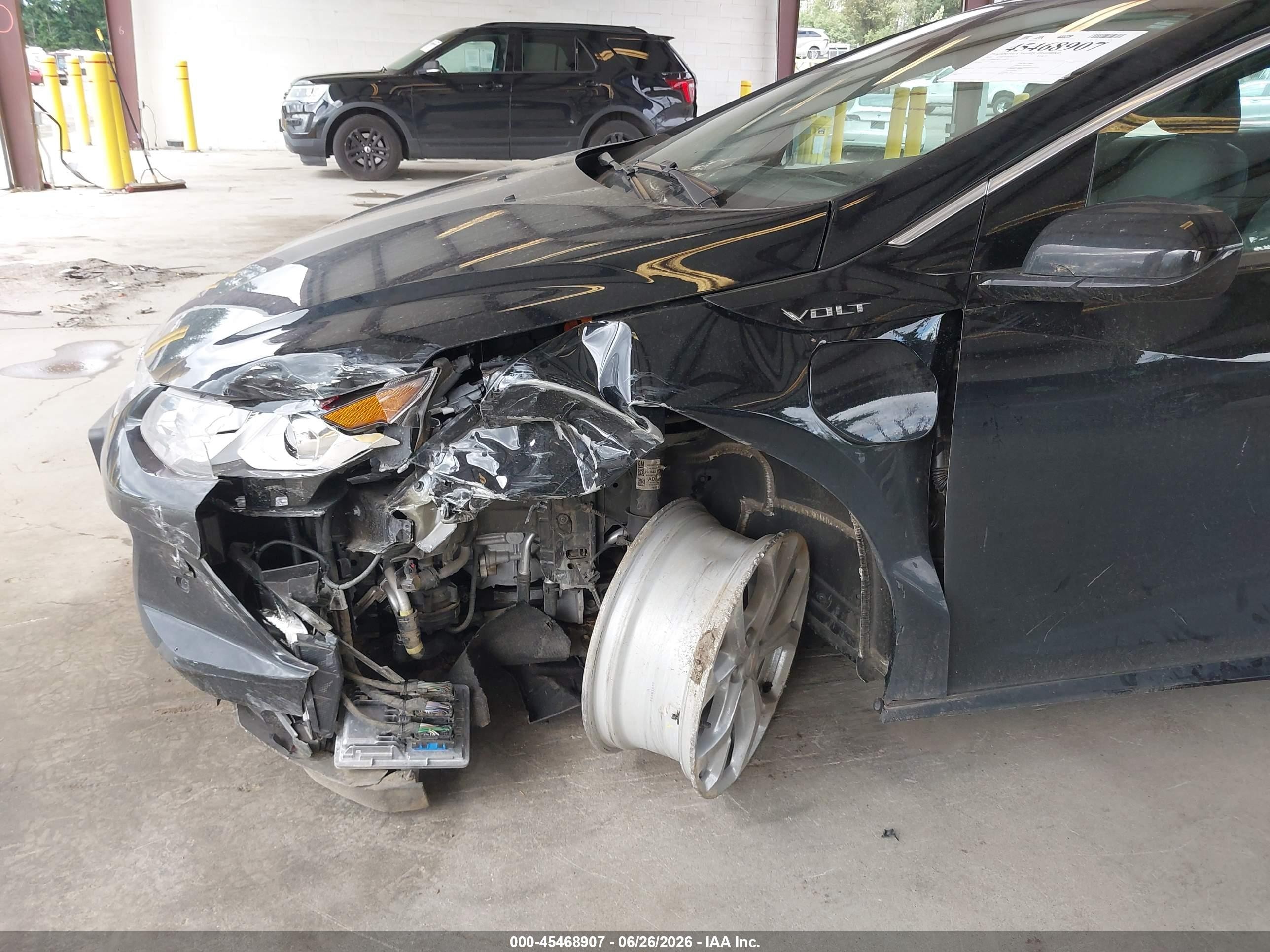 2018 Chevrolet Volt VIN 1G1RB6S54JU154856 IAAI salvage auction — Side, Bill Of Sale (Washington), sold $2,400 on 2026-07-12 (photo 6)