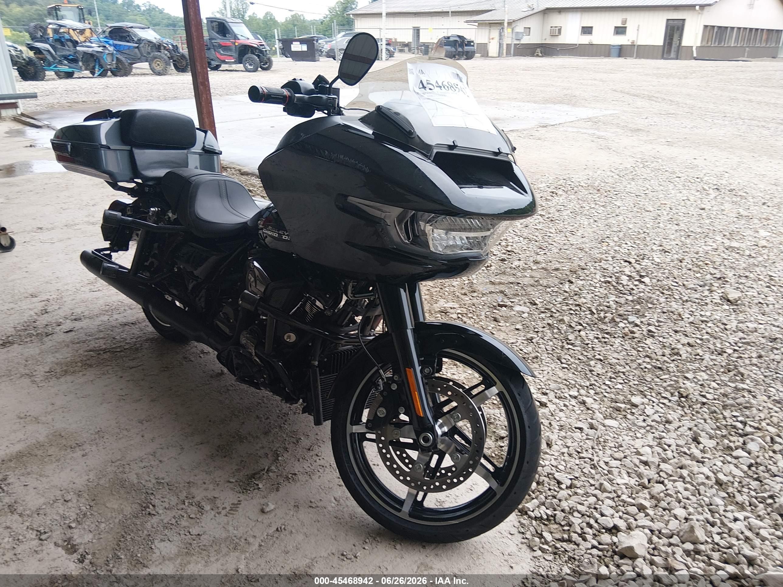 2025 Harley-Davidson FLTRX VIN 1HD1KH714SB637510 — IAAI salvage auction photo