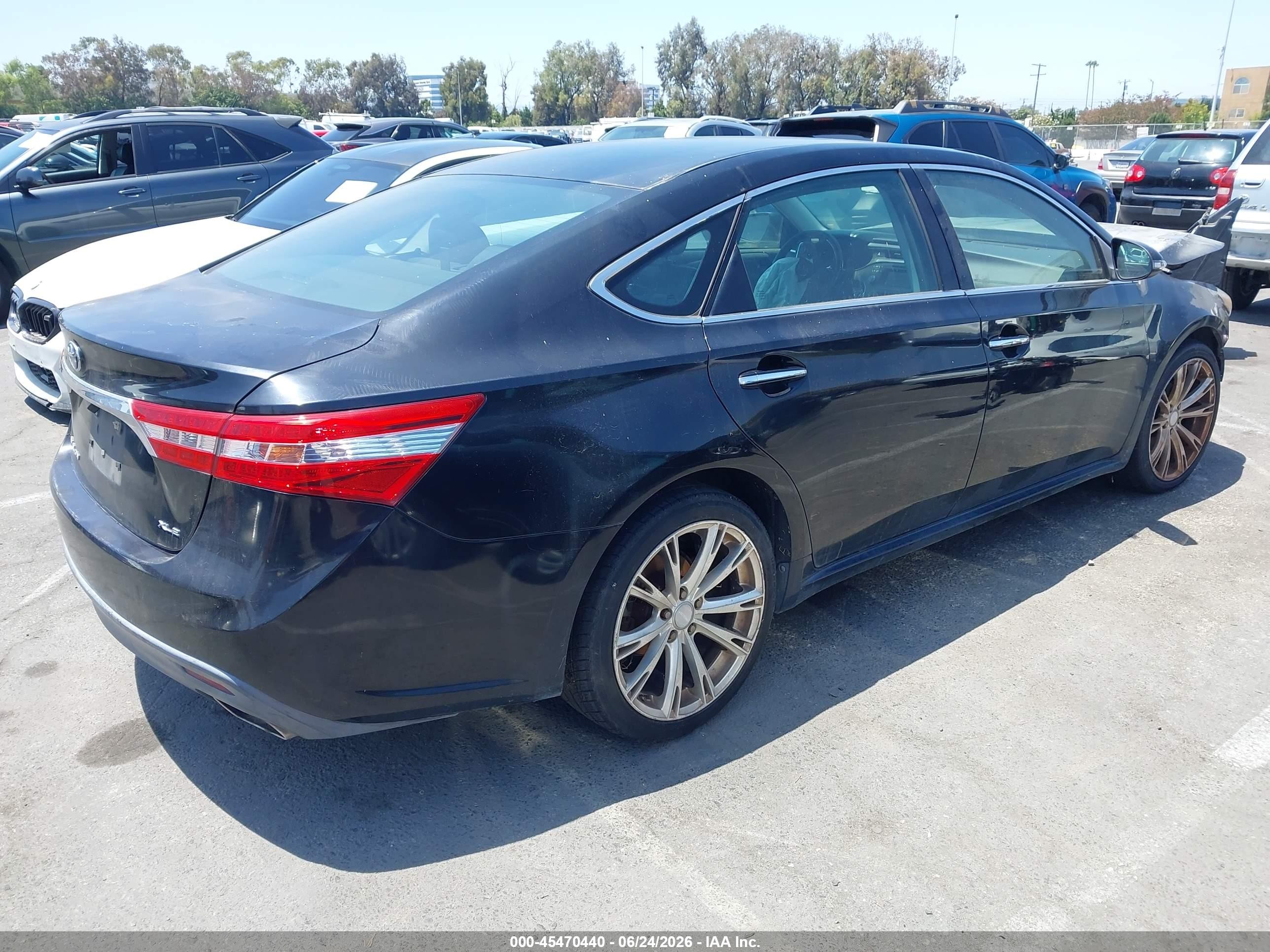 2013 Toyota Avalon VIN 4T1BK1EBXDU020883 IAAI salvage auction — Normal Wear, Salvage (California), sold $600 on 2026-07-09 (photo 4)
