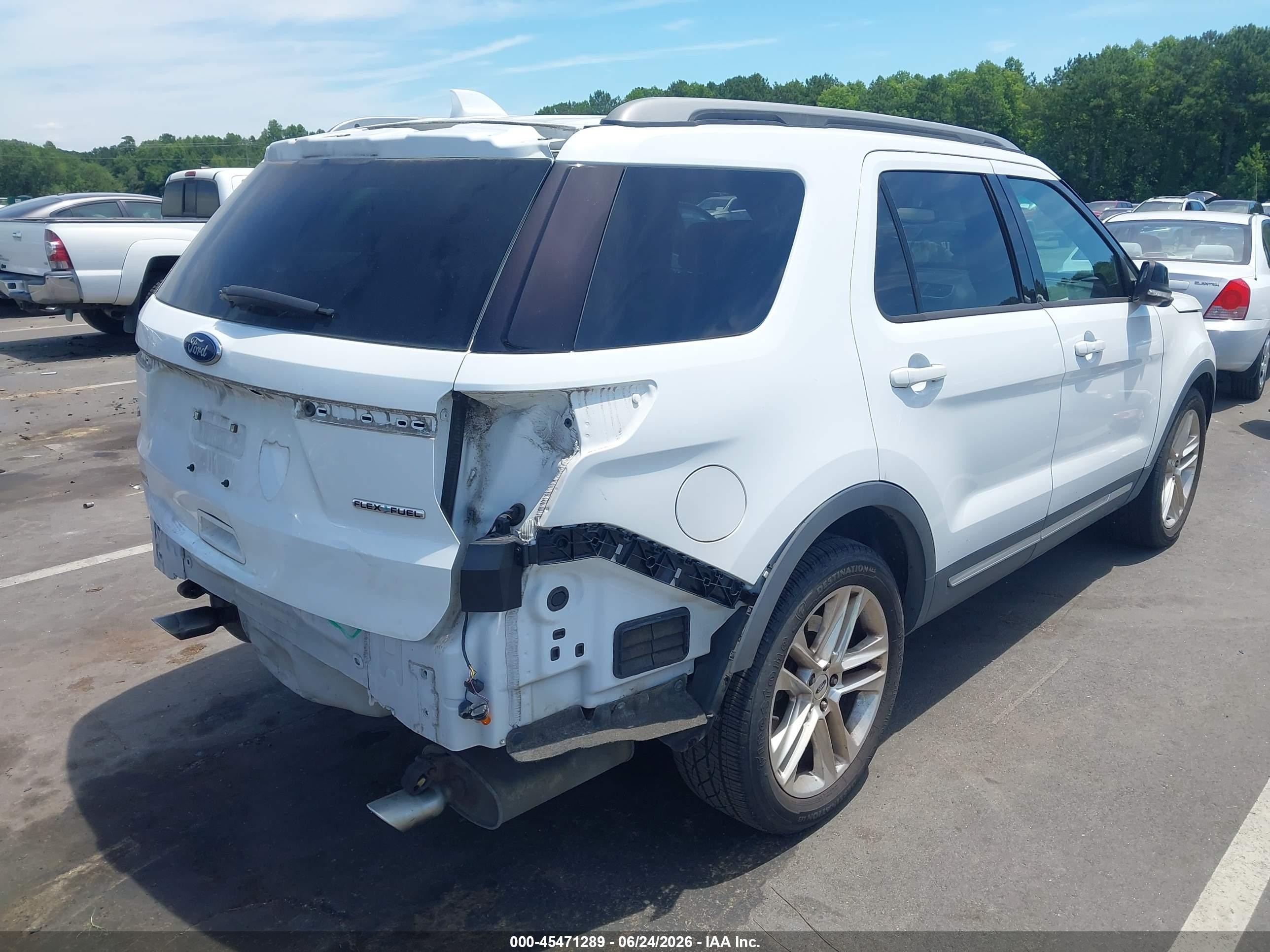 2016 Ford Explorer VIN 1FM5K7D86GGB83782 IAAI salvage auction — Rear End, Salvage (North Carolina), sold $2,550 on 2026-07-10 (photo 4)