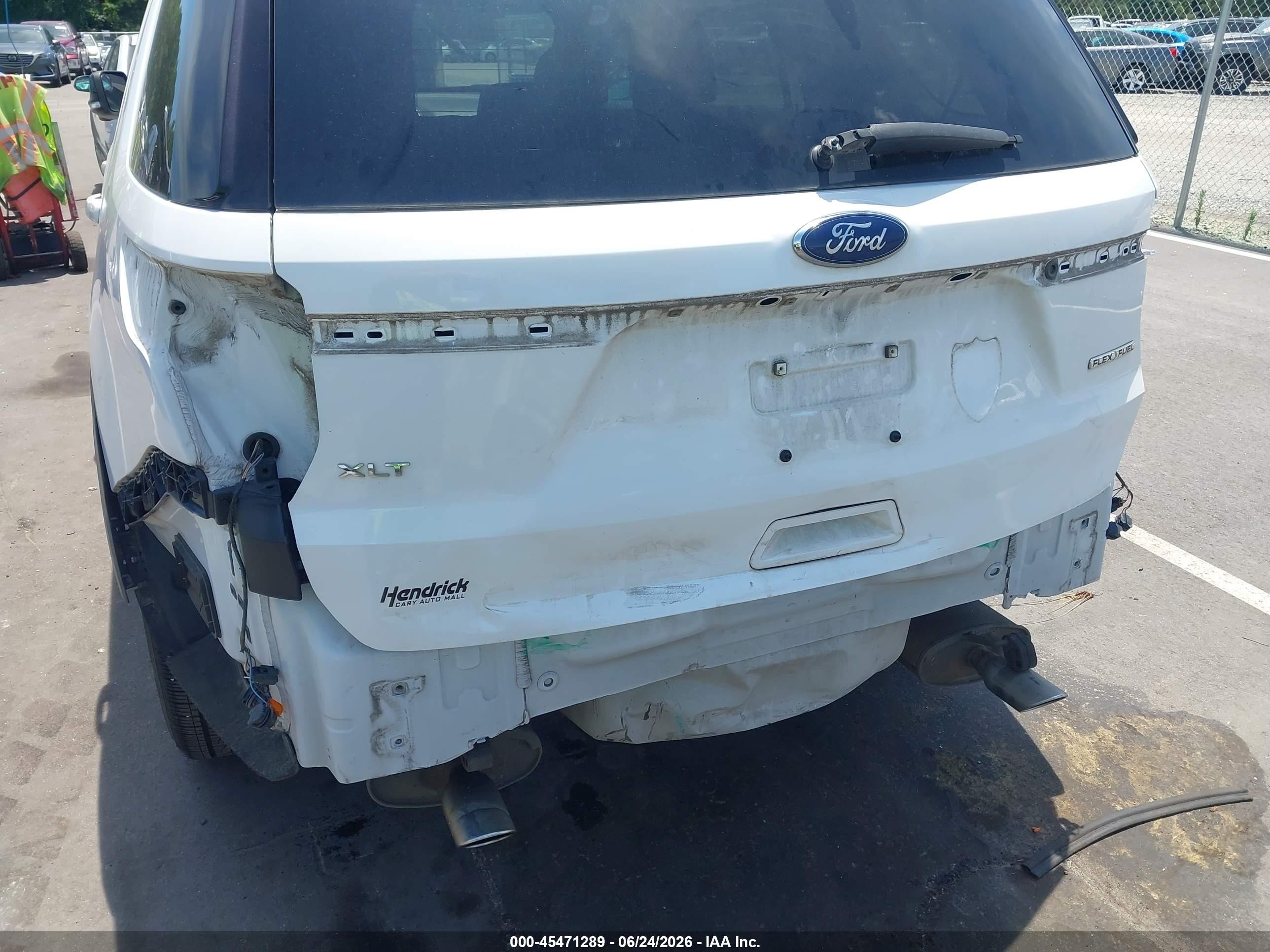 2016 Ford Explorer VIN 1FM5K7D86GGB83782 IAAI salvage auction — Rear End, Salvage (North Carolina), sold $2,550 on 2026-07-10 (photo 6)
