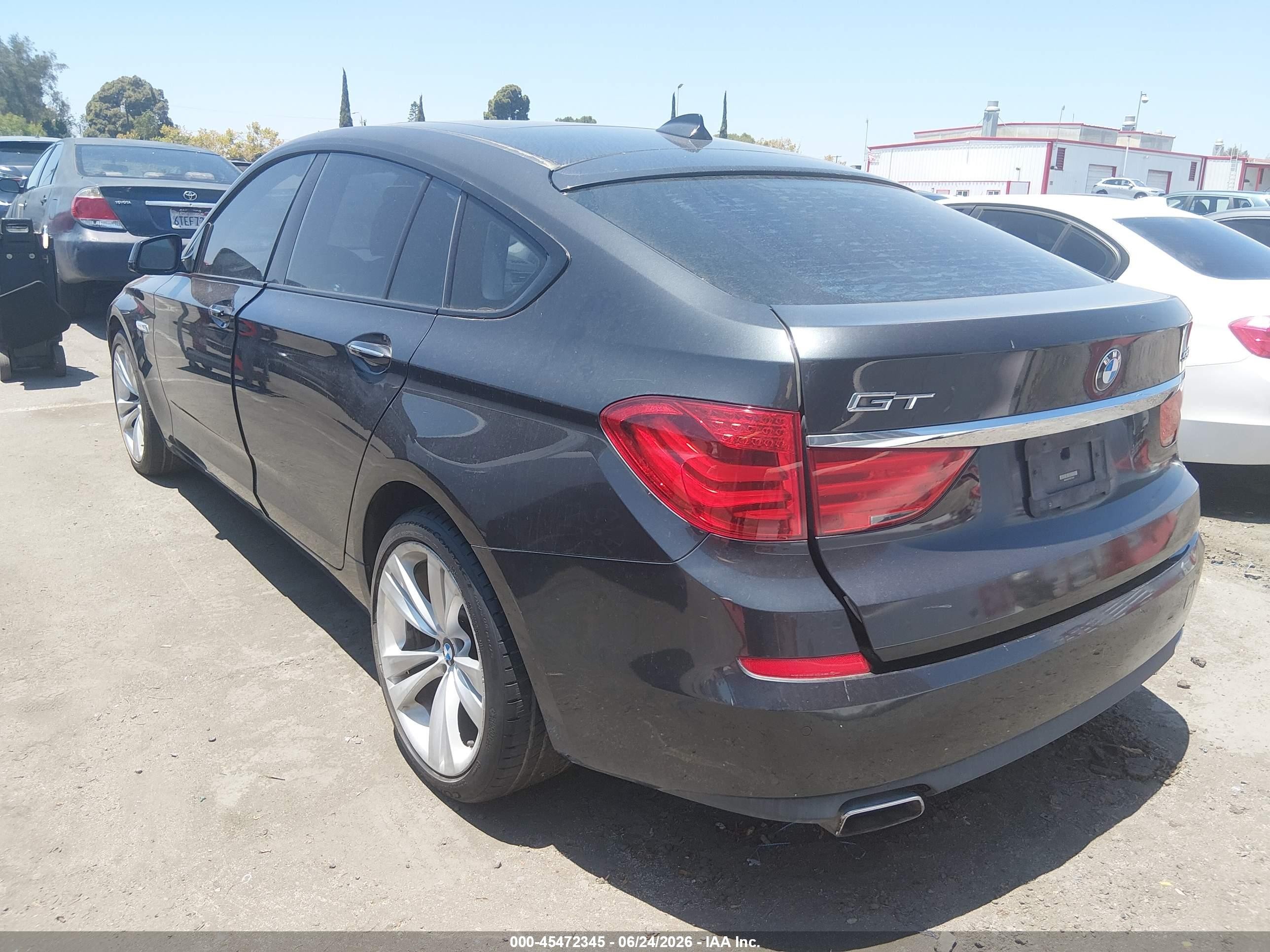 2011 BMW 5 Series VIN WBASN4C57BC210005 IAAI salvage auction — Normal Wear, Clear (Texas), sold $1,100 on 2026-07-09 (photo 3)