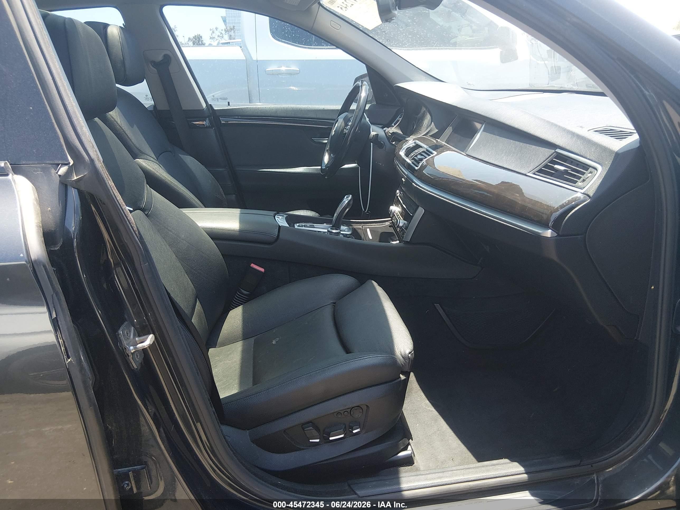 2011 BMW 5 Series VIN WBASN4C57BC210005 IAAI salvage auction — Normal Wear, Clear (Texas), sold $1,100 on 2026-07-09 (photo 5)