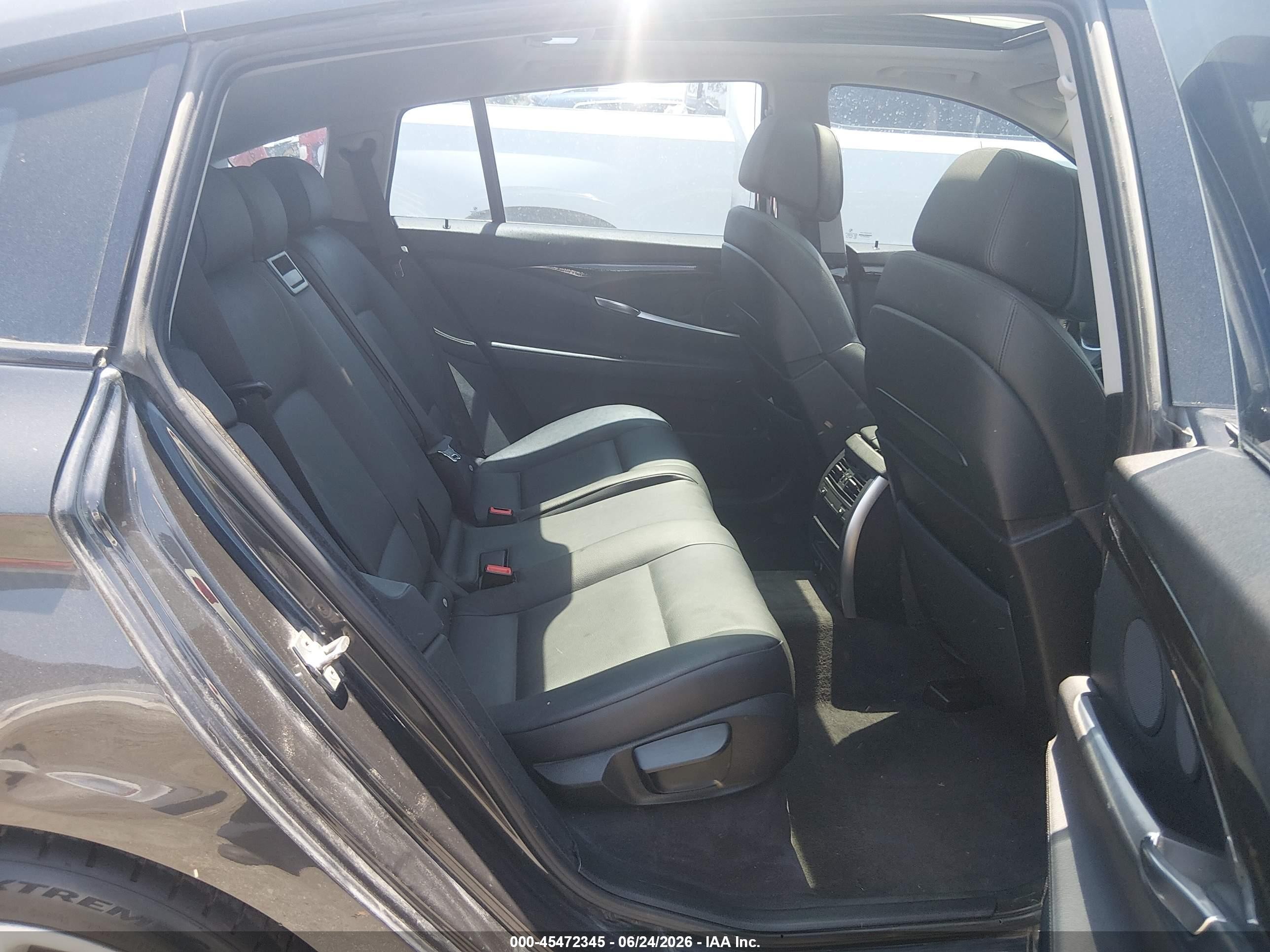 2011 BMW 5 Series VIN WBASN4C57BC210005 IAAI salvage auction — Normal Wear, Clear (Texas), sold $1,100 on 2026-07-09 (photo 8)