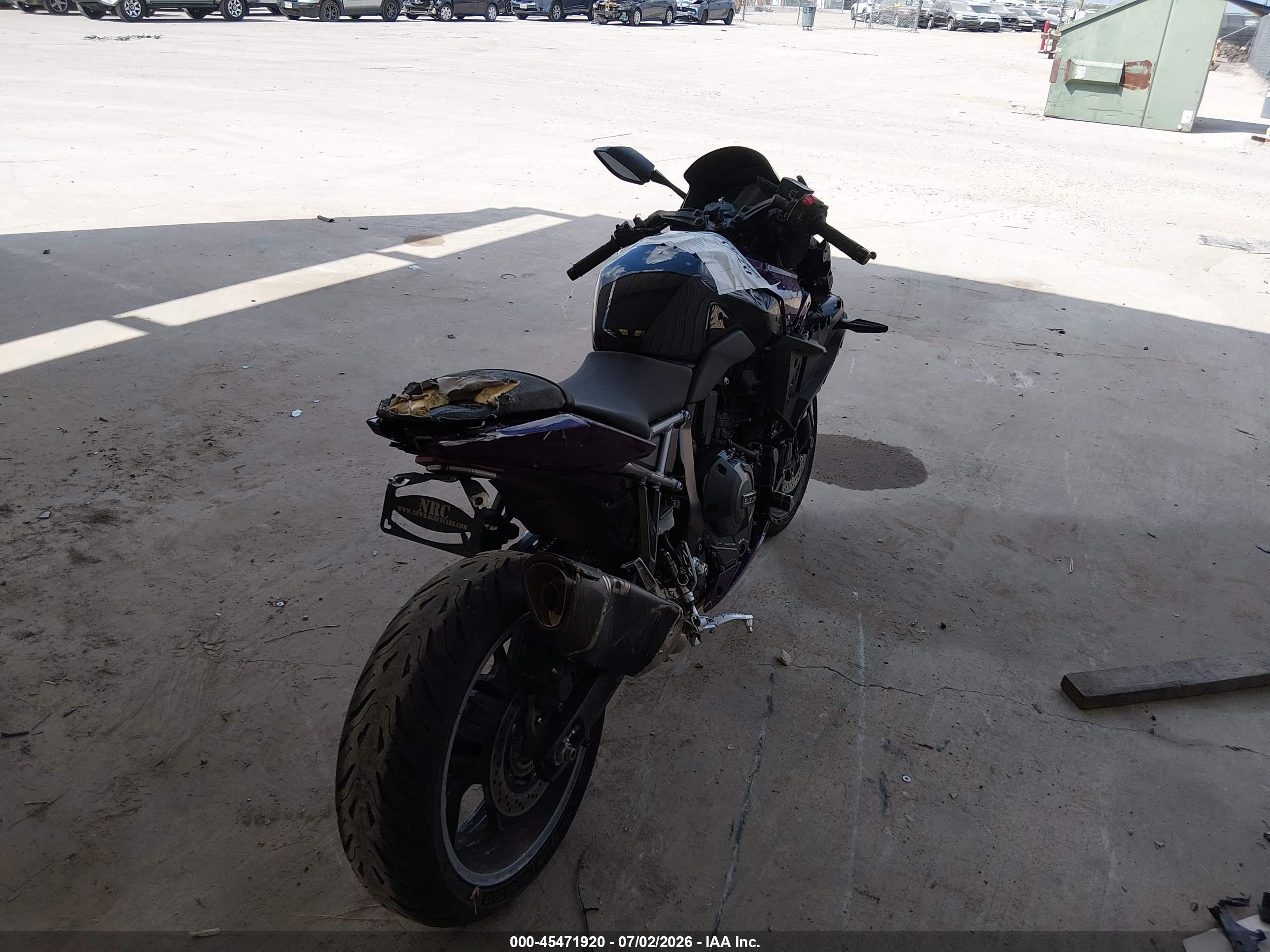 2024 Suzuki Gsx VIN JS1EM13B8R7100455 IAAI salvage auction — Unknown, Salvage (Texas), sold $775 on 2026-09-08 (photo 4)