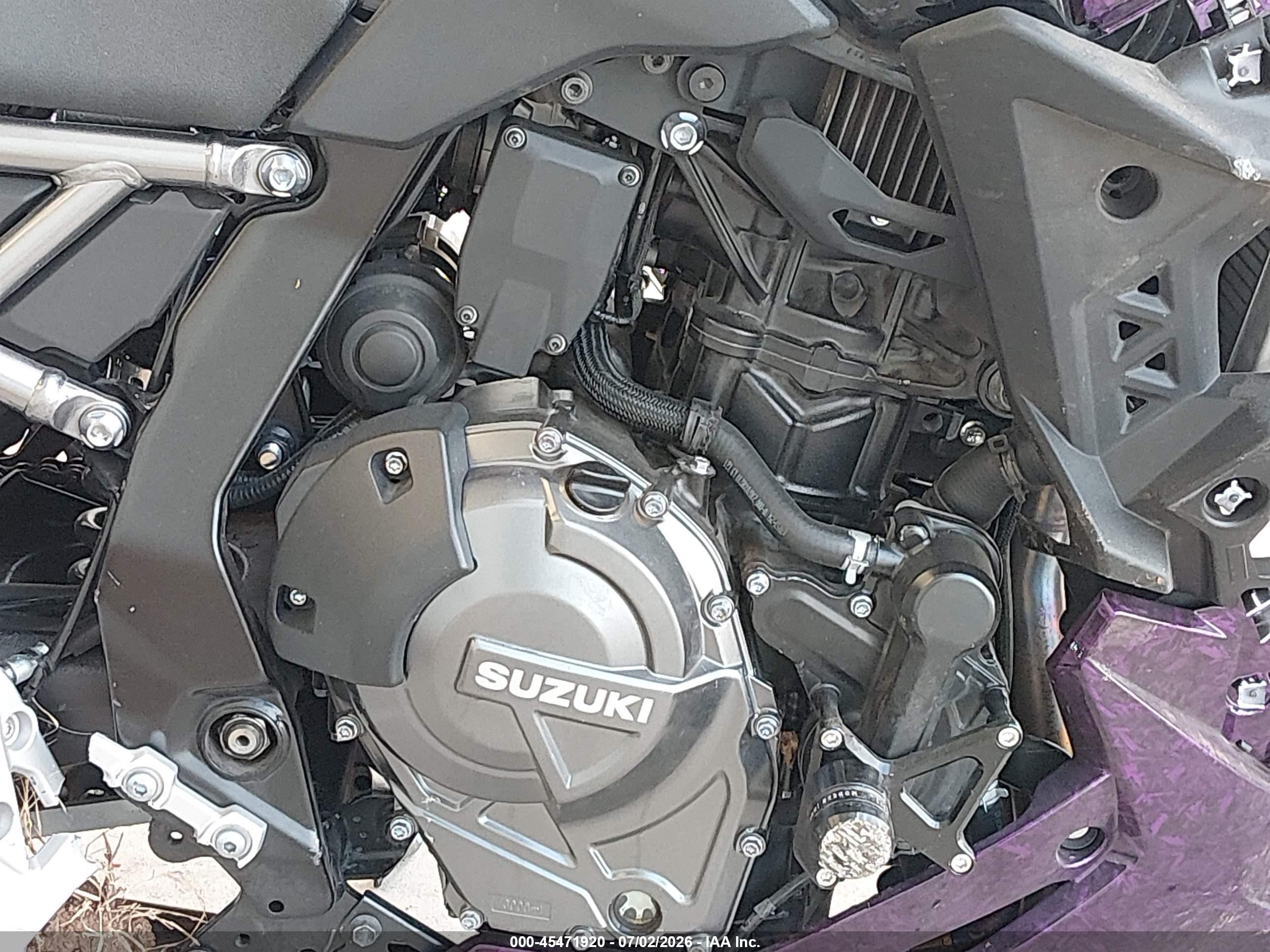 2024 Suzuki Gsx VIN JS1EM13B8R7100455 IAAI salvage auction — Unknown, Salvage (Texas), sold $775 on 2026-09-08 (photo 7)
