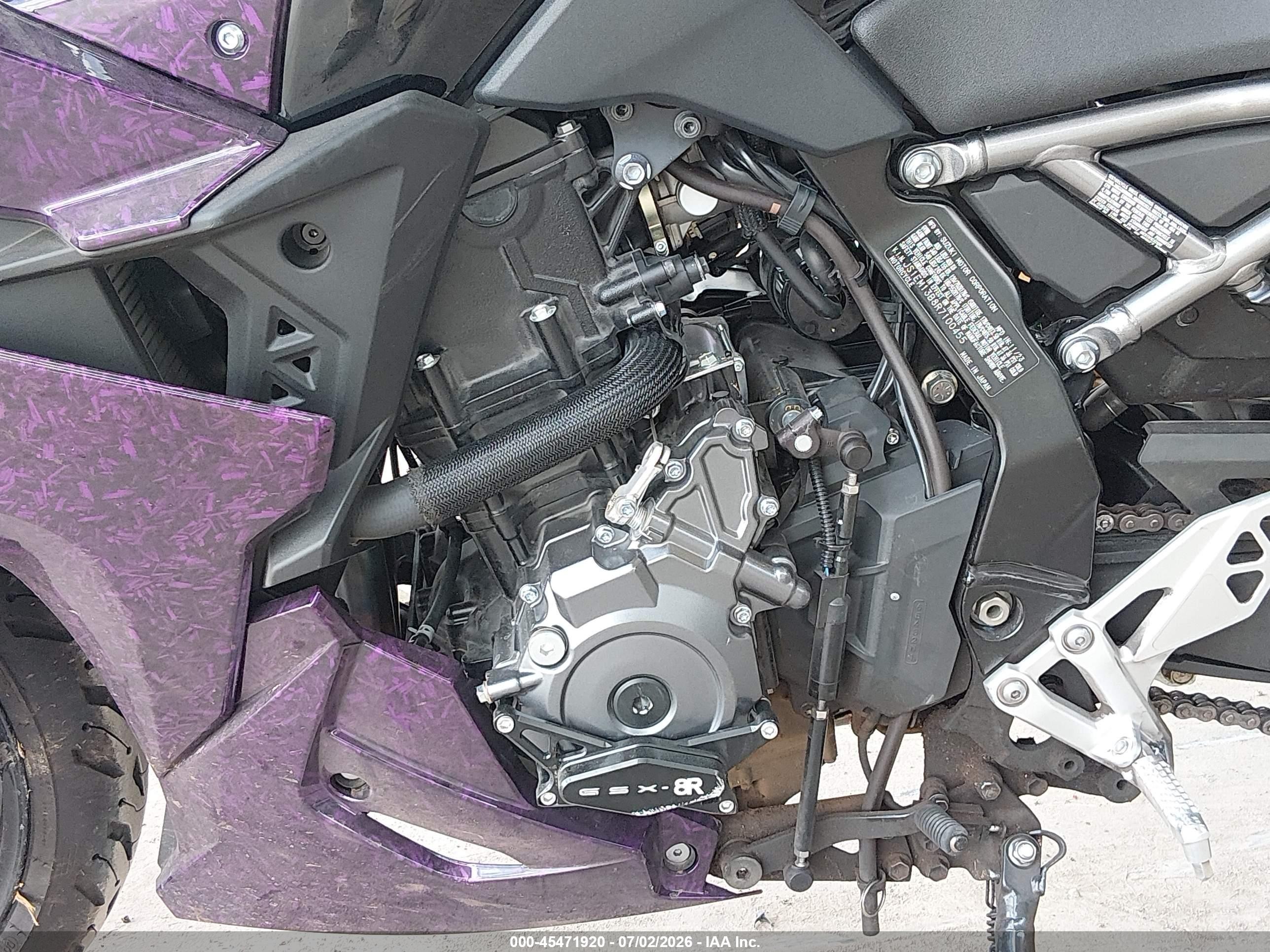 2024 Suzuki Gsx VIN JS1EM13B8R7100455 IAAI salvage auction — Unknown, Salvage (Texas), sold $775 on 2026-09-08 (photo 8)