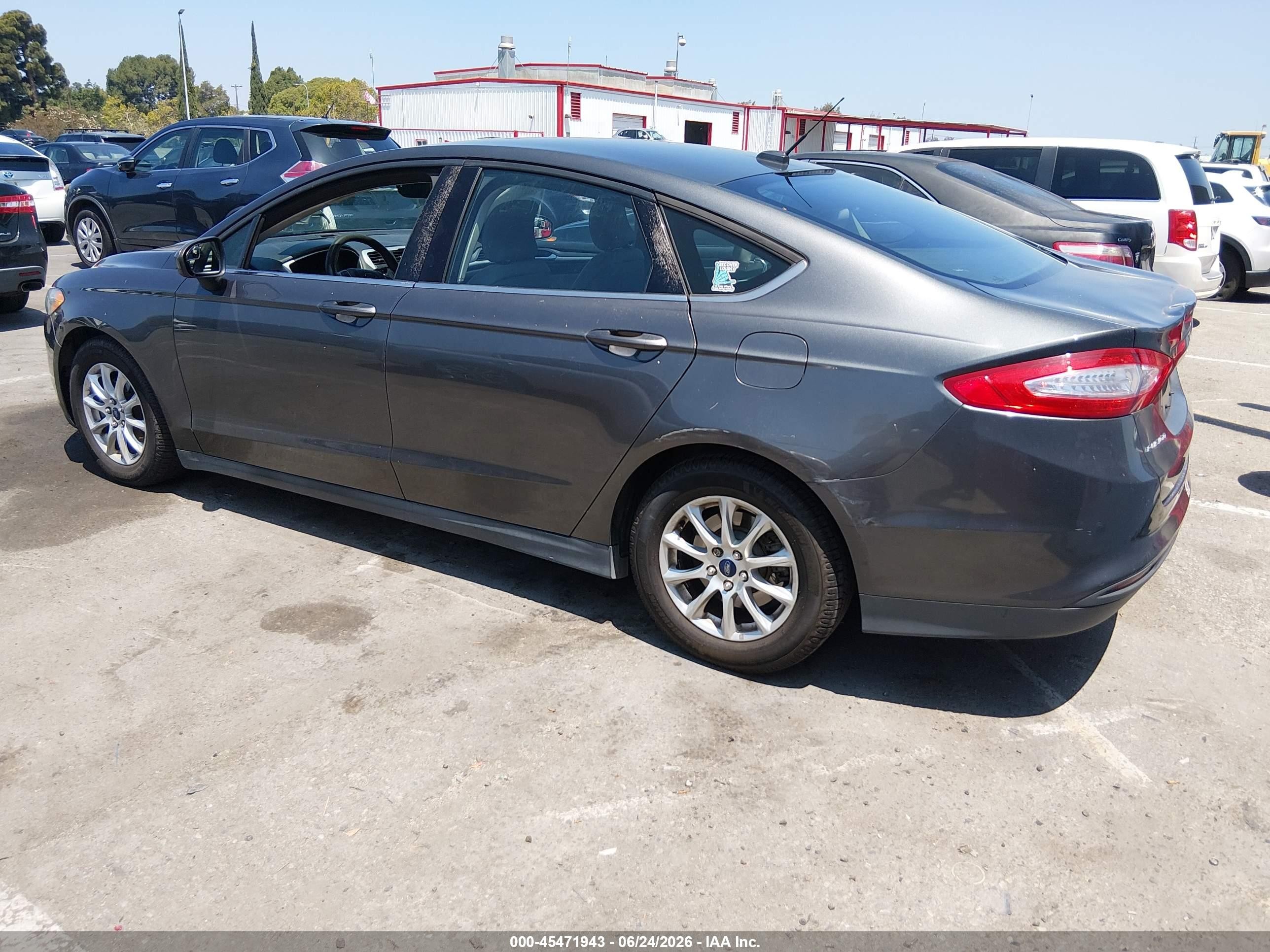 2016 Ford Fusion VIN 3FA6P0G73GR165985 IAAI salvage auction — Normal Wear, Clear - Dealer Only (California), sold $1,000 on 2026-07-09 (photo 3)