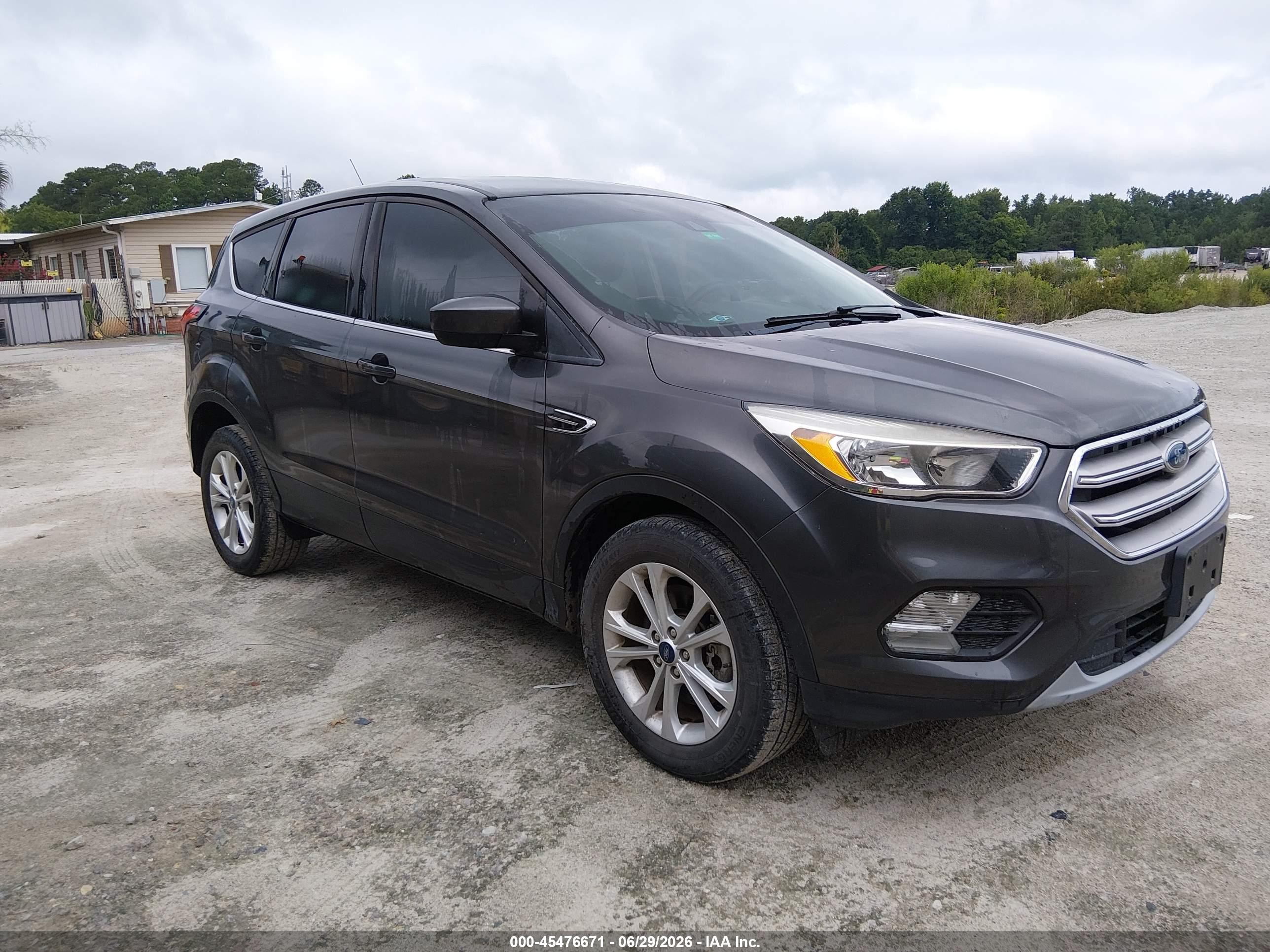 2019 Ford Escape VIN 1FMCU9GD0KUA36888 — IAAI salvage auction photo