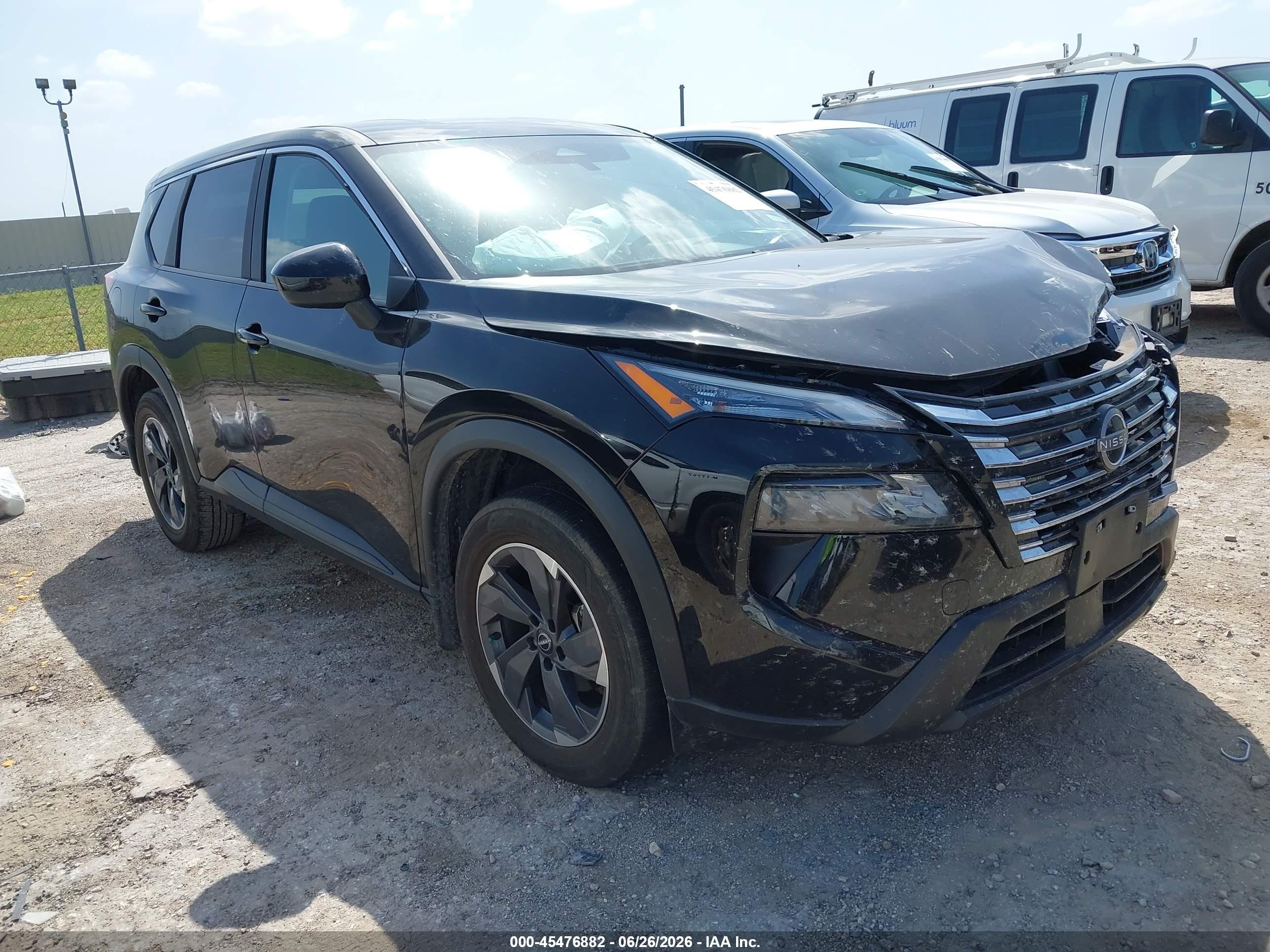 2026 Nissan Rogue VIN 5N1BT3BA6TC676409 — IAAI salvage auction photo