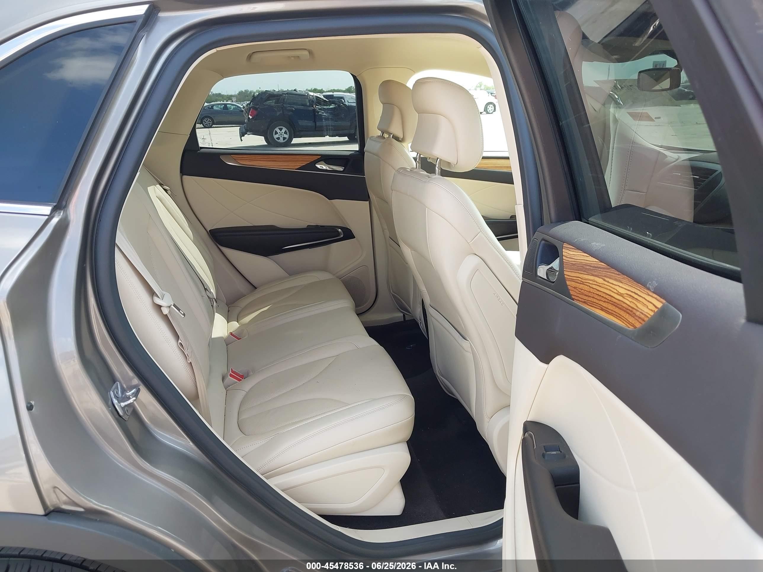 2016 Lincoln MKC VIN 5LMCJ2C98GUJ24531 IAAI salvage auction — Front End, Original (Texas), sold $3,650 on 2026-09-11 (photo 8)