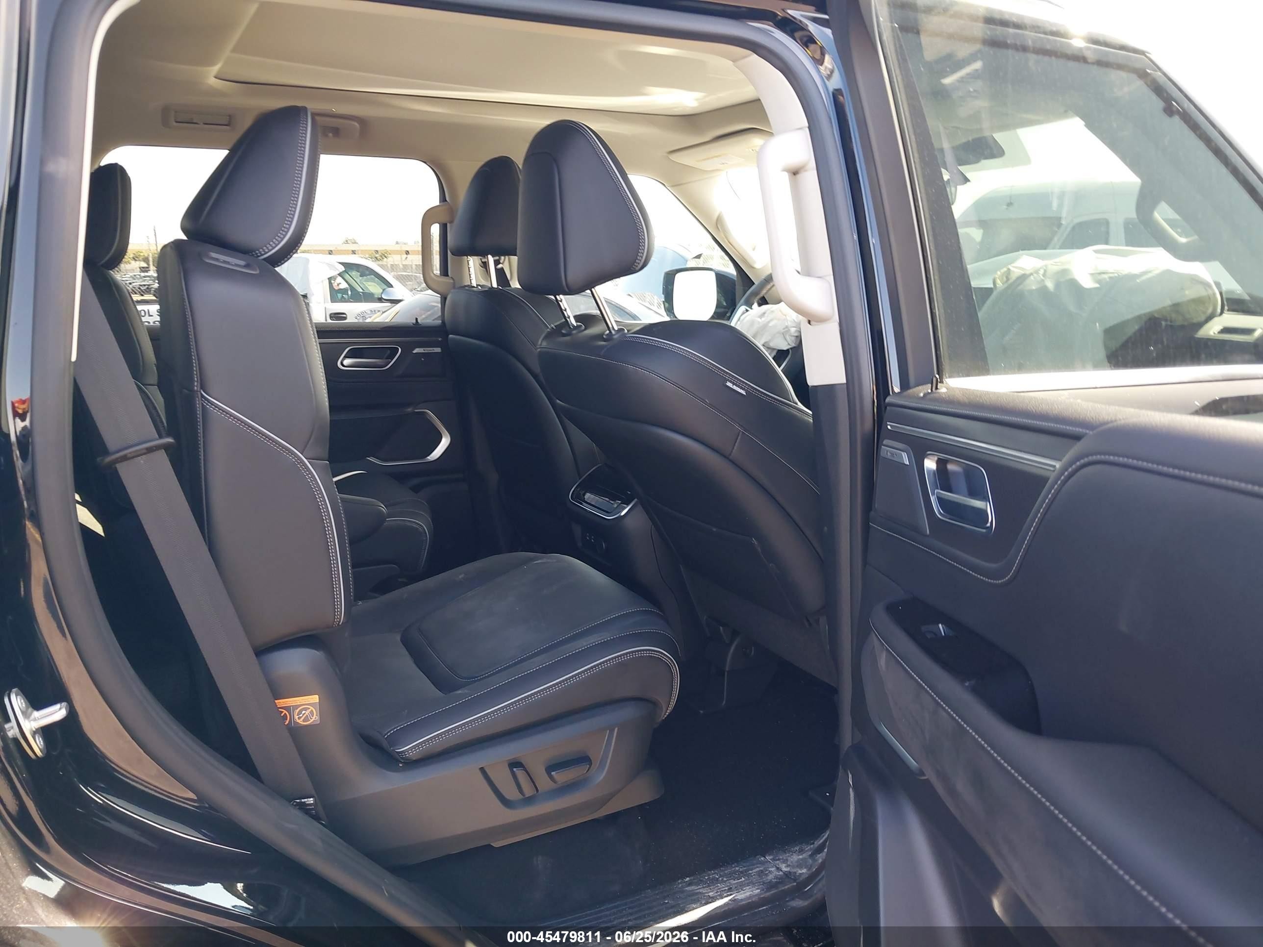 2026 Infiniti Qx80 VIN JN8AZ3BA0T9010890 IAAI salvage auction — Front End, Certificate Of Destruction (Florida), sold $30,125 on 2026-08-03 (photo 8)