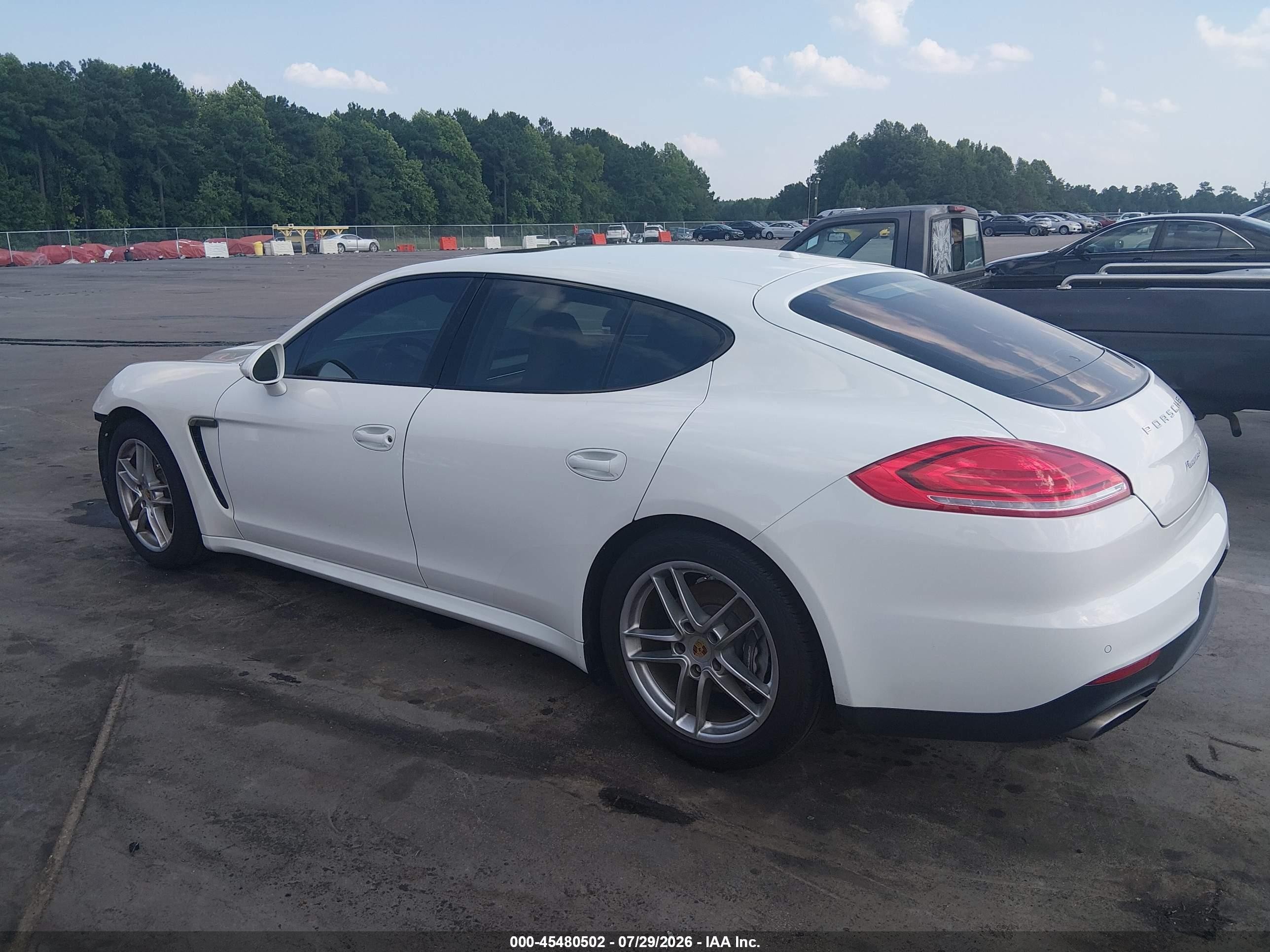 2016 Porsche Panamera VIN WP0AA2A78GL007506 IAAI salvage auction — Front End, Salvage (North Carolina), sold $2,250 on 2026-09-09 (photo 3)
