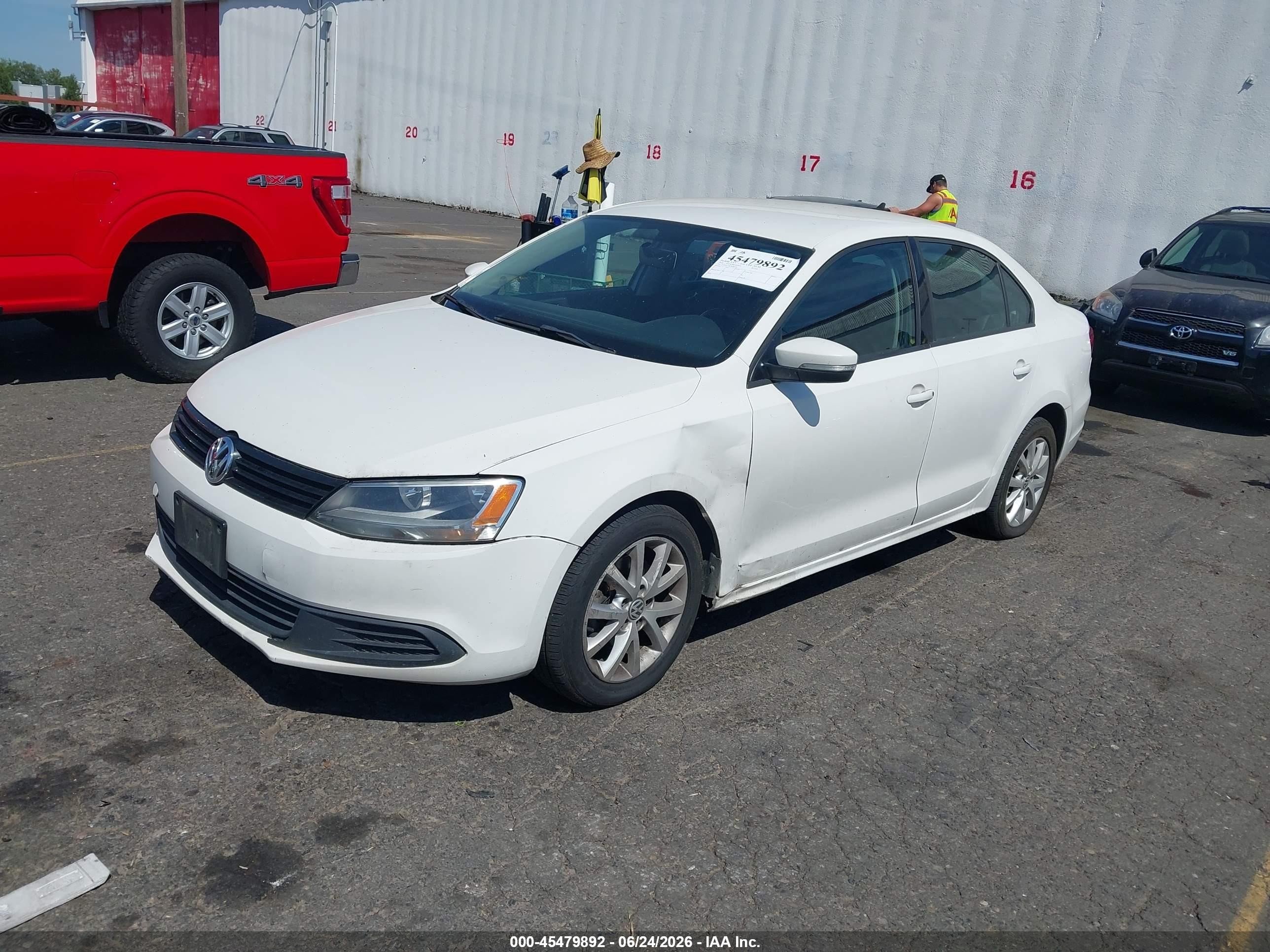 2012 Volkswagen Jetta VIN 3VWDP7AJ8CM406510 IAAI salvage auction — Normal Wear, Clear-Dealer Only (Oregon), sold $300 on 2026-07-09 (photo 2)