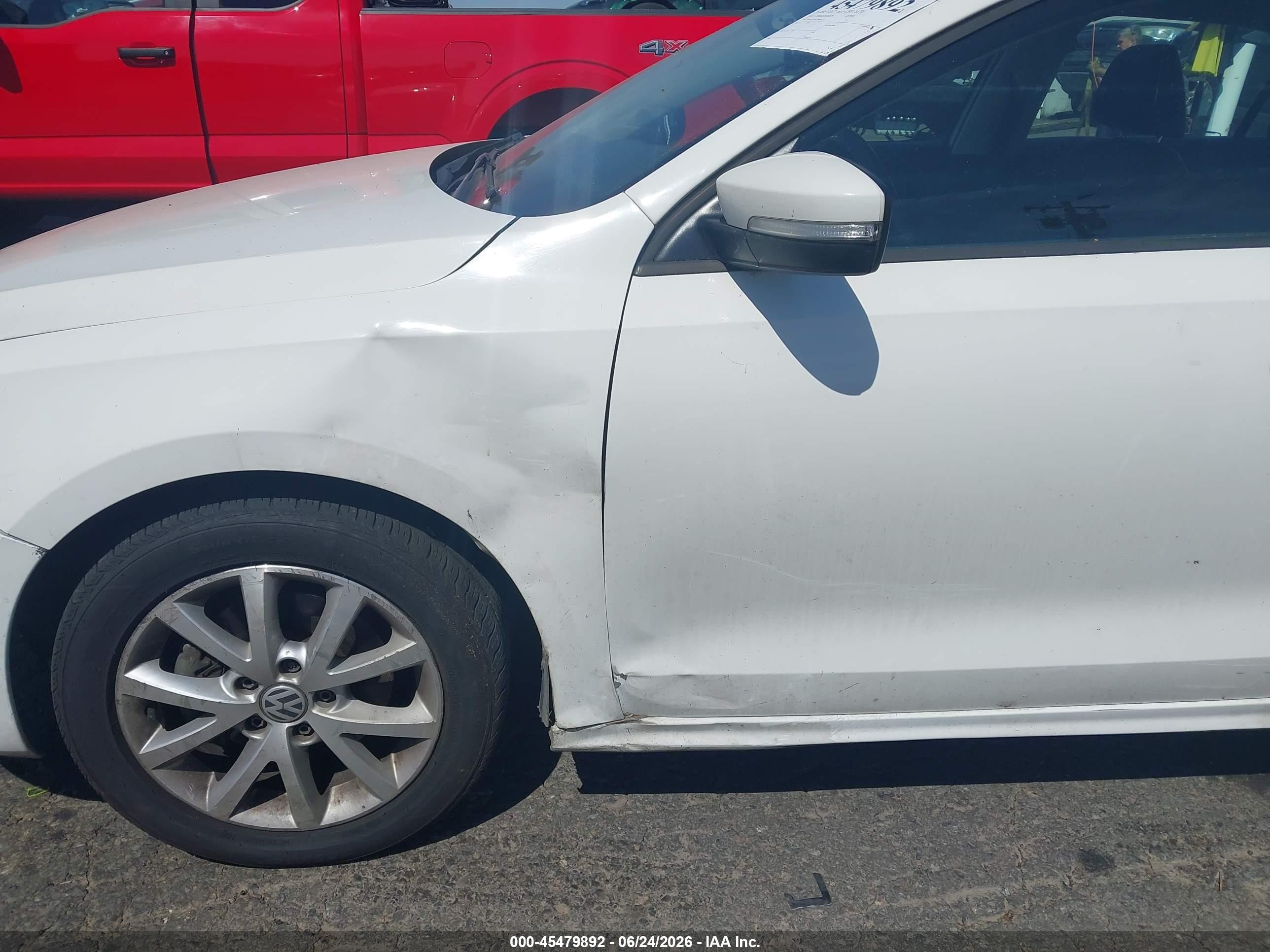 2012 Volkswagen Jetta VIN 3VWDP7AJ8CM406510 IAAI salvage auction — Normal Wear, Clear-Dealer Only (Oregon), sold $300 on 2026-07-09 (photo 6)