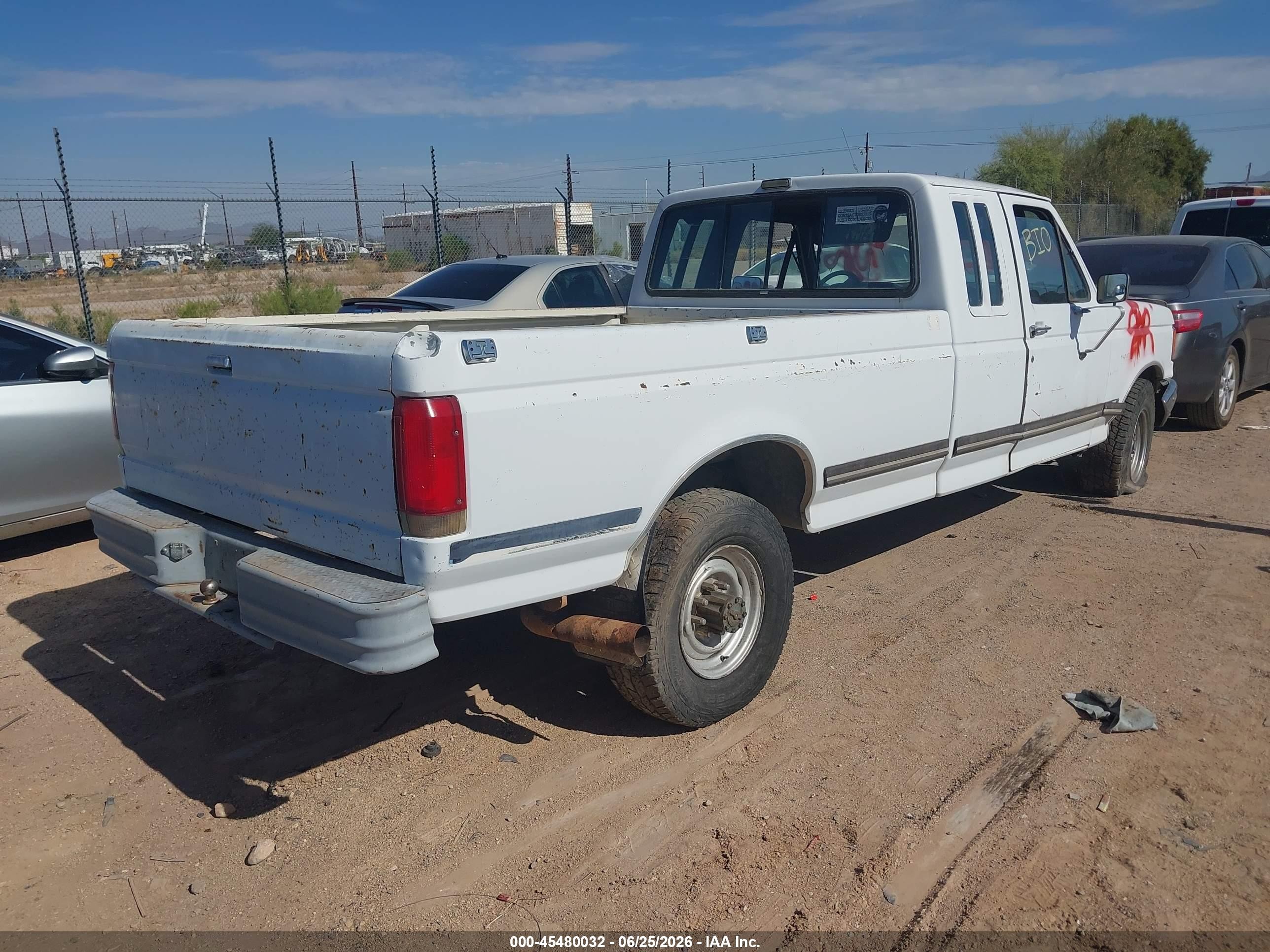 1987 Ford F-250 VIN 1FTHX25L2HKB06379 IAAI salvage auction — Normal Wear, Clear-Dealer Only (Arizona), sold $100 on 2026-07-09 (photo 4)