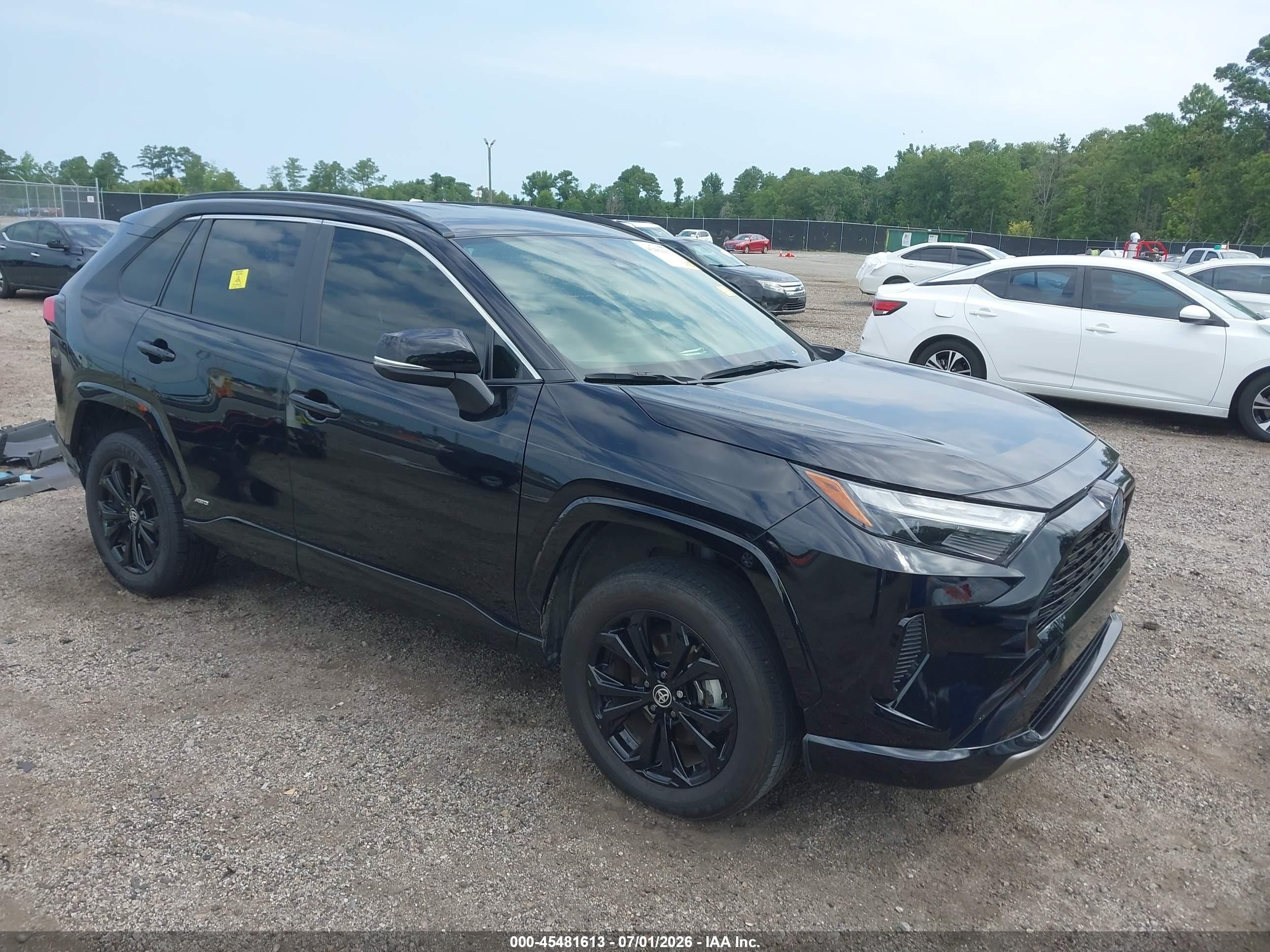 2022 Toyota RAV4 Hybrid VIN JTM16RFV4ND068974 — IAAI salvage auction photo