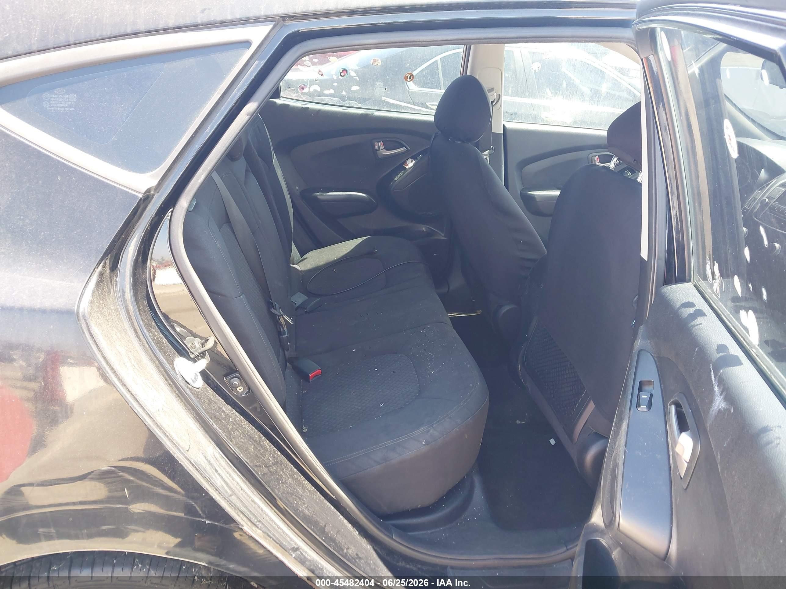 2010 Hyundai Tucson VIN KM8JT3AC7AU099640 IAAI salvage auction — Normal Wear, Clear - Dealer Only (California), sold $525 on 2026-07-09 (photo 8)