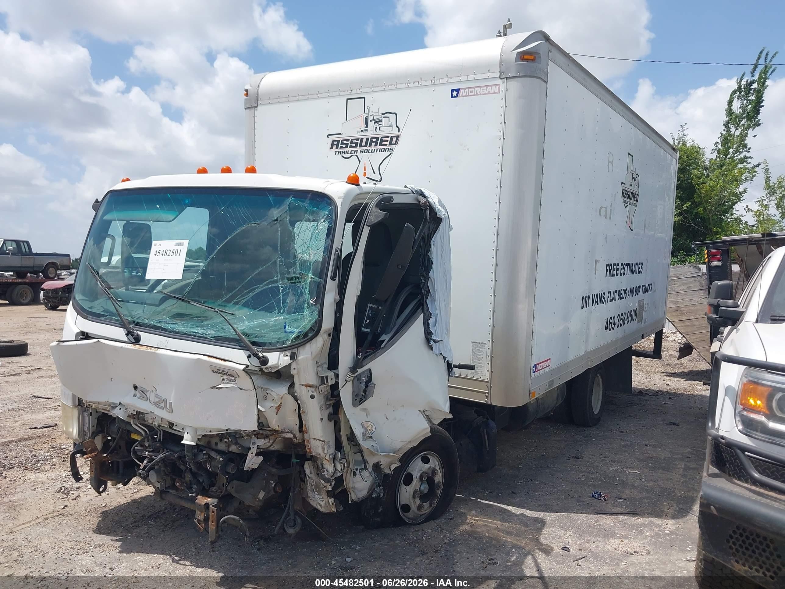 2015 Isuzu NPR VIN JALC4W164F7002260 IAAI salvage auction — Front End, Salvage (Texas), sold $3,900 on 2026-08-10 (photo 2)