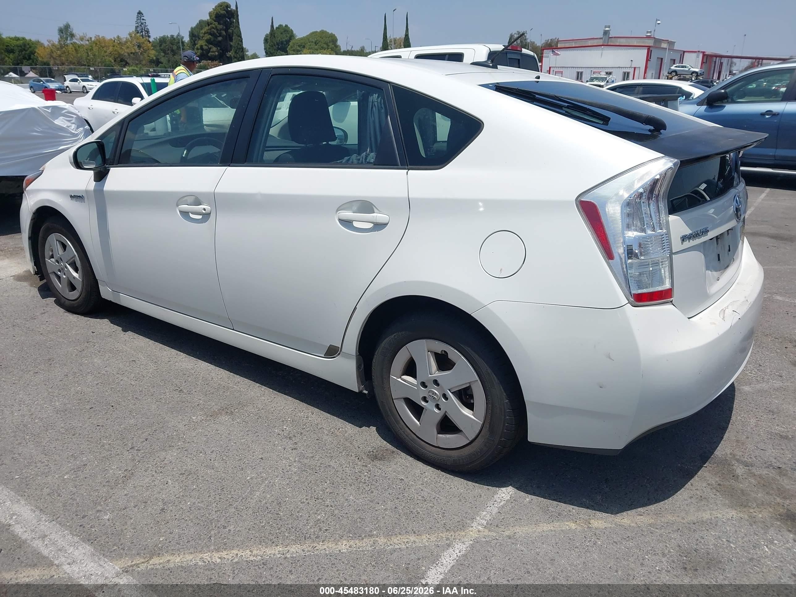 2010 Toyota Prius VIN JTDKN3DU4A0244924 IAAI salvage auction — Normal Wear, Salvage (California), sold $275 on 2026-07-09 (photo 3)
