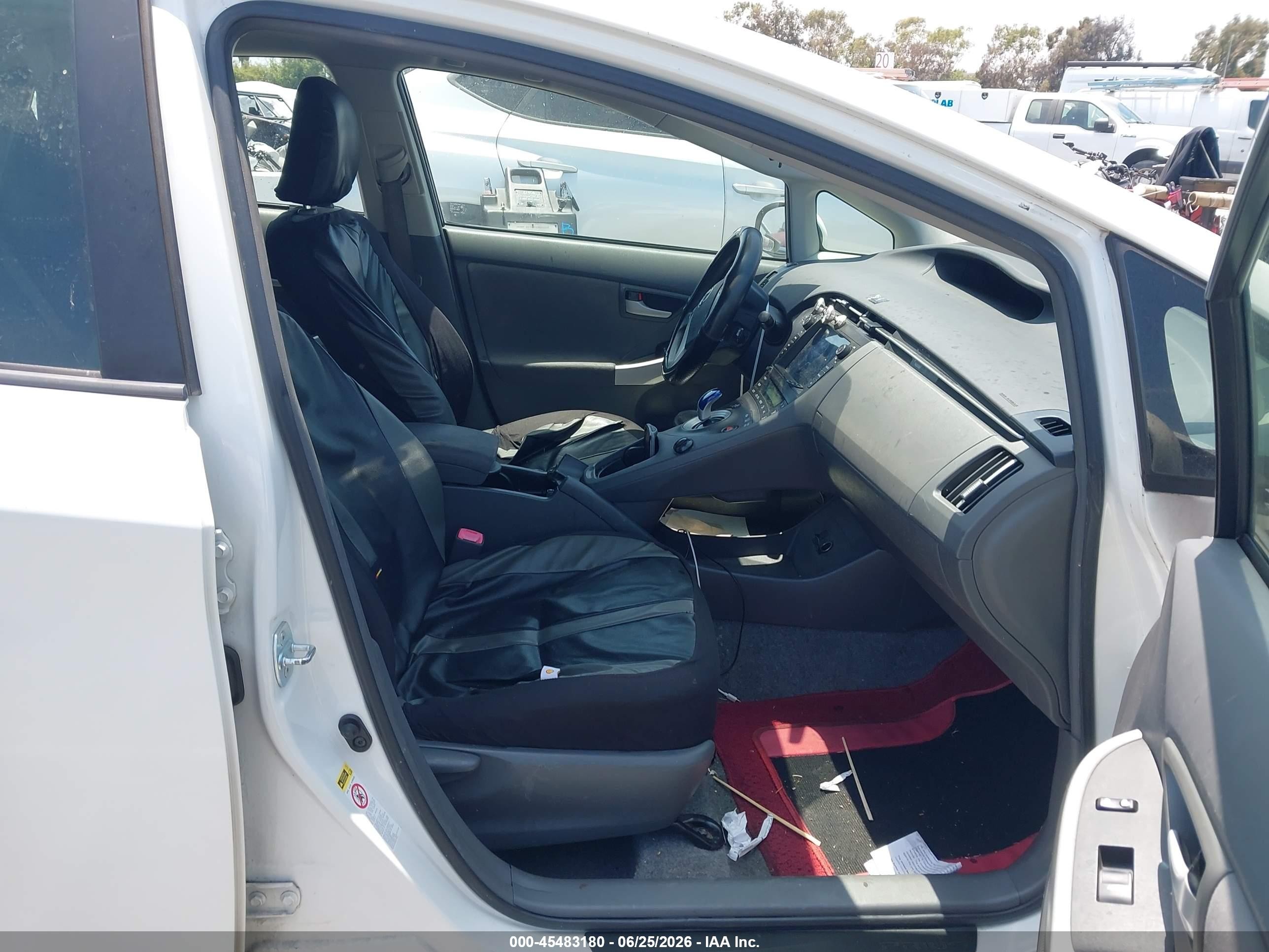 2010 Toyota Prius VIN JTDKN3DU4A0244924 IAAI salvage auction — Normal Wear, Salvage (California), sold $275 on 2026-07-09 (photo 5)