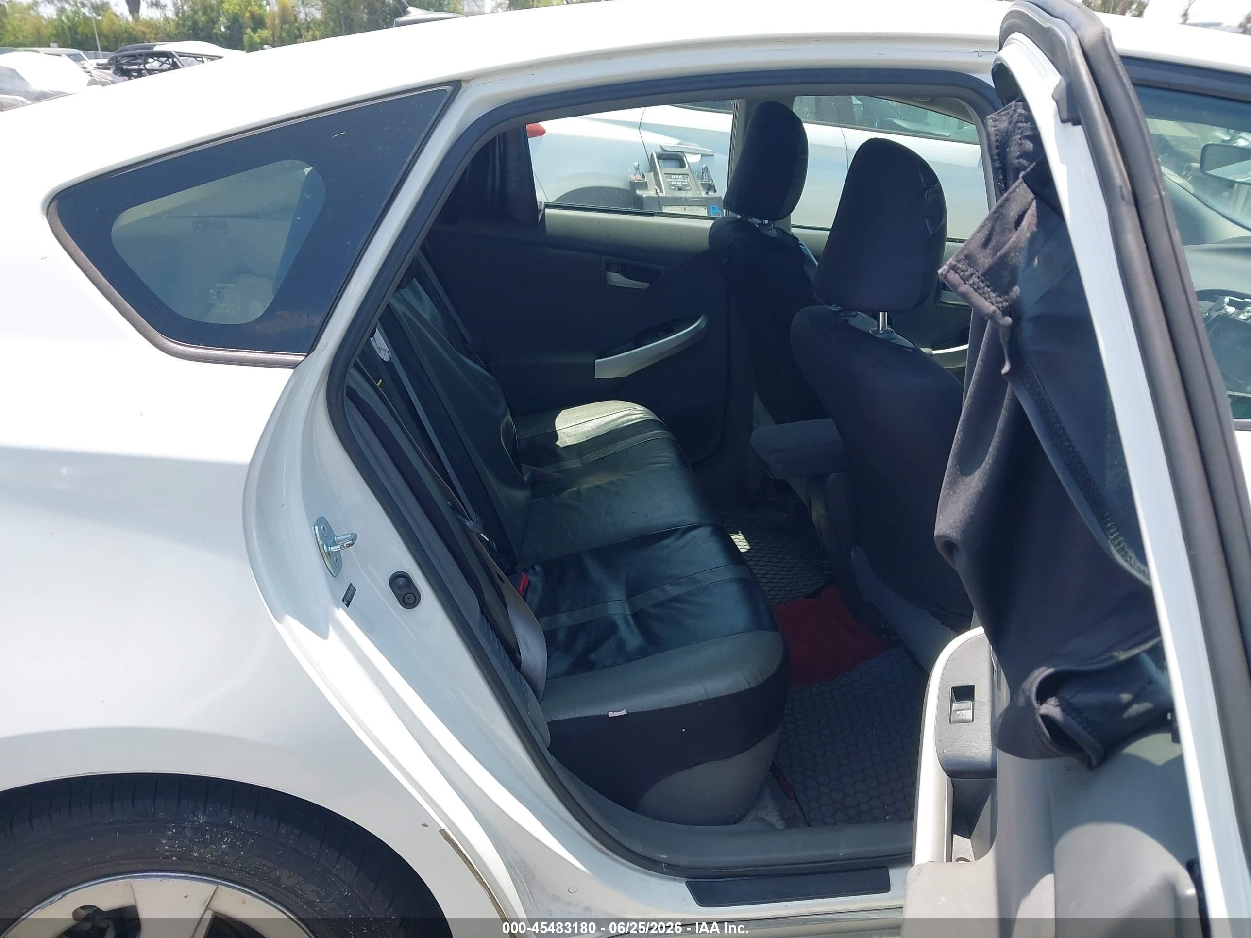 2010 Toyota Prius VIN JTDKN3DU4A0244924 IAAI salvage auction — Normal Wear, Salvage (California), sold $275 on 2026-07-09 (photo 8)