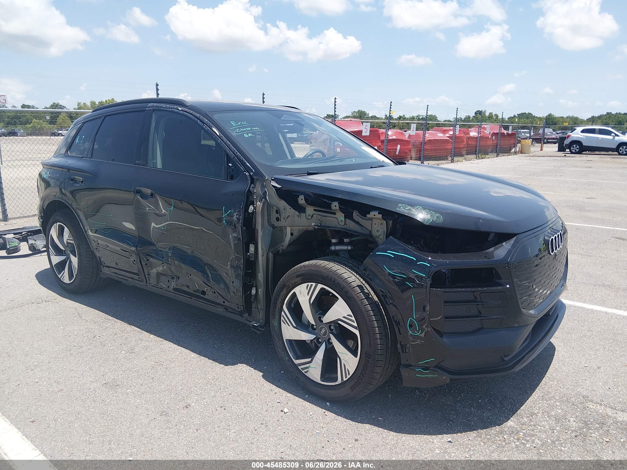 2025 Audi Q6 e-tron VIN WA124BGF1SA044731 — IAAI salvage auction photo