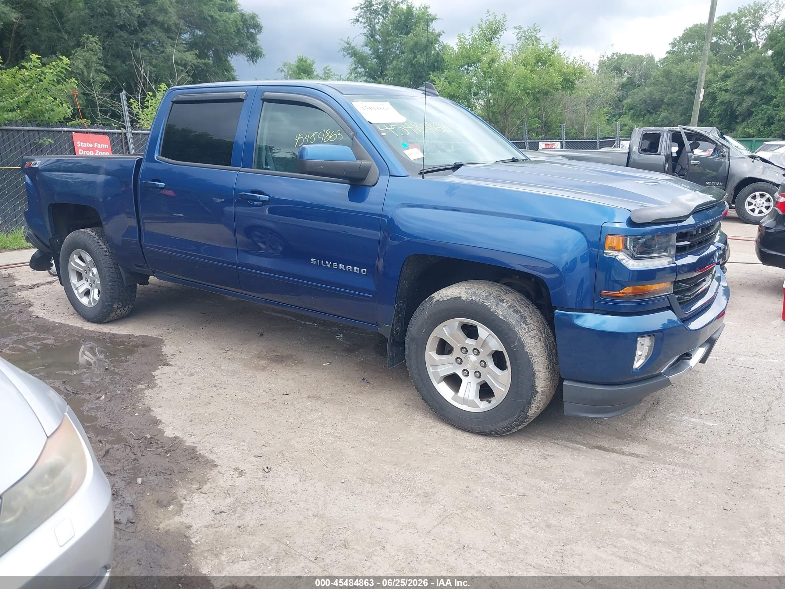 2017 Chevrolet Silverado 1500 VIN 3GCUKREC1HG168711 — IAAI salvage auction photo