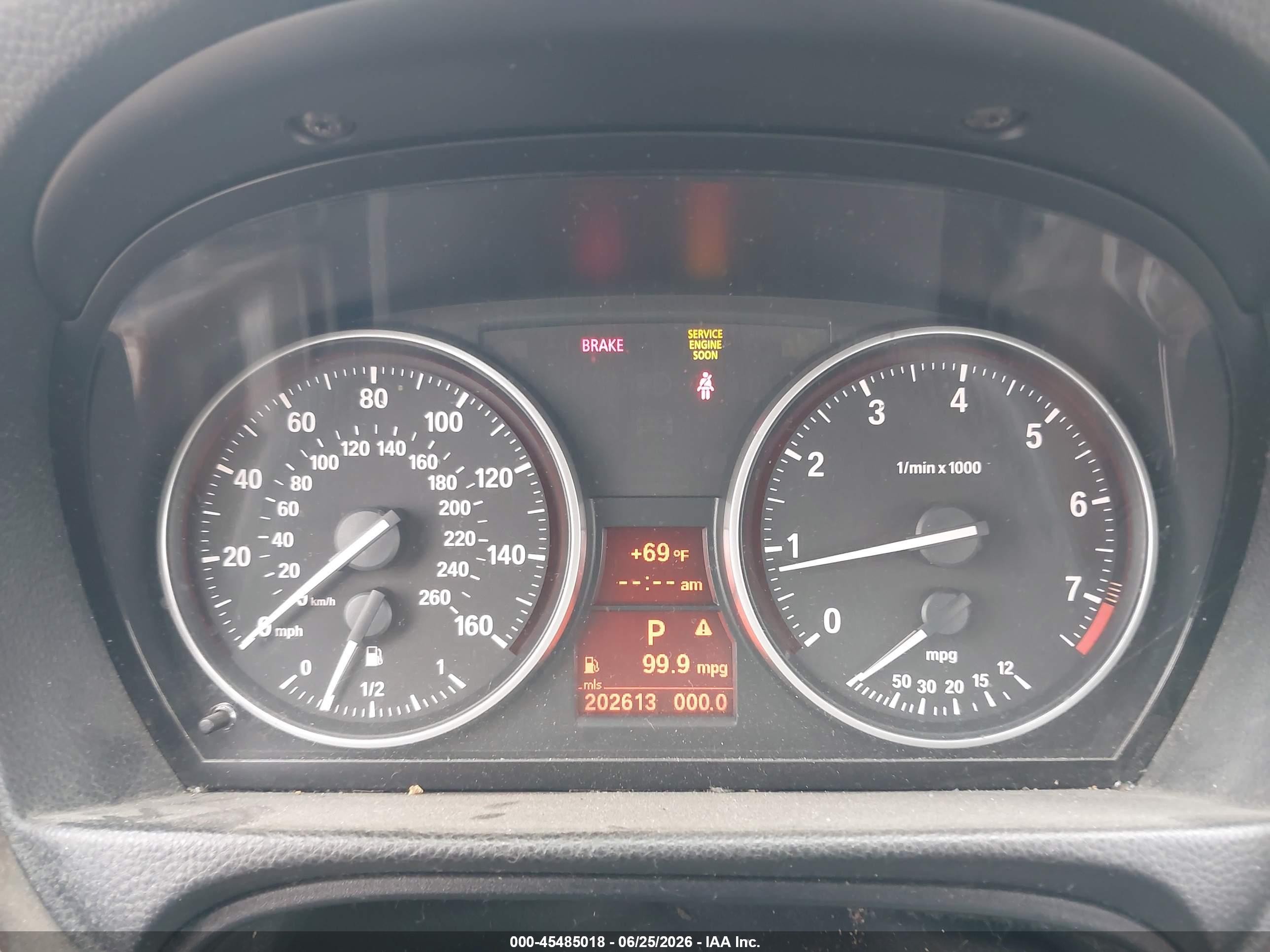 2009 BMW 3 Series VIN WBAPH57529NM33970 IAAI salvage auction — Normal Wear, Clear - Dealer Only (California), sold $600 on 2026-07-02 (photo 7)