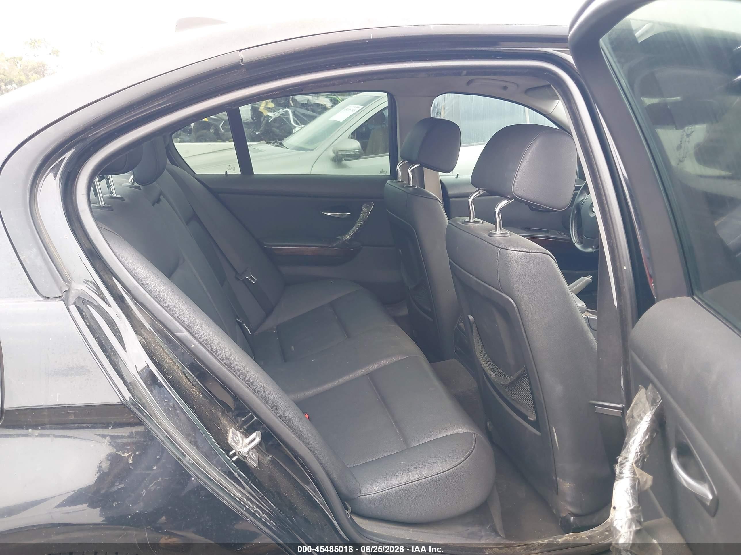 2009 BMW 3 Series VIN WBAPH57529NM33970 IAAI salvage auction — Normal Wear, Clear - Dealer Only (California), sold $600 on 2026-07-02 (photo 8)