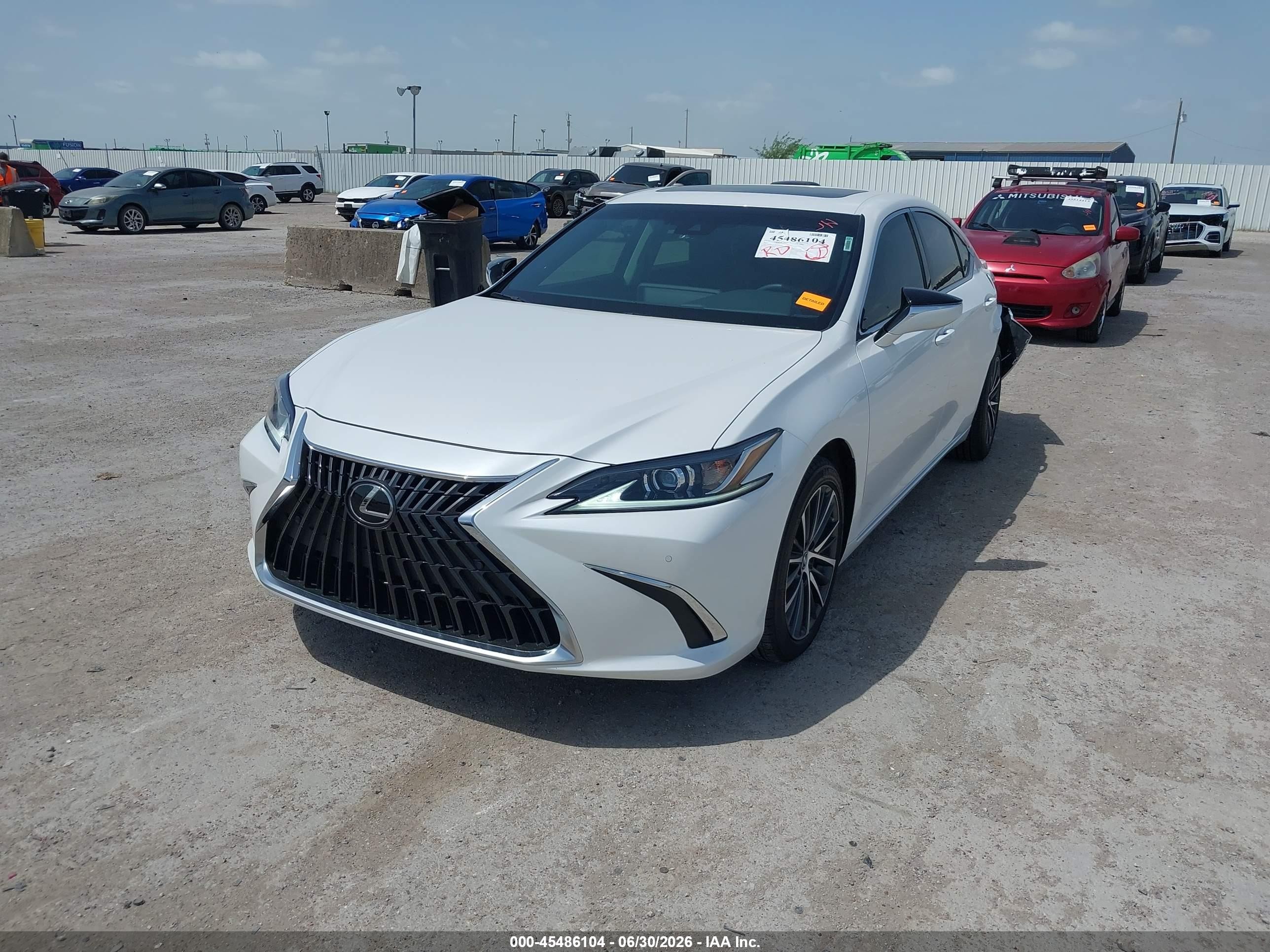 2025 Lexus ES 300h VIN 58ADA1C13SU069421 IAAI salvage auction — Rear End, Original (Texas), sold $25,000 on 2026-08-20 (photo 2)