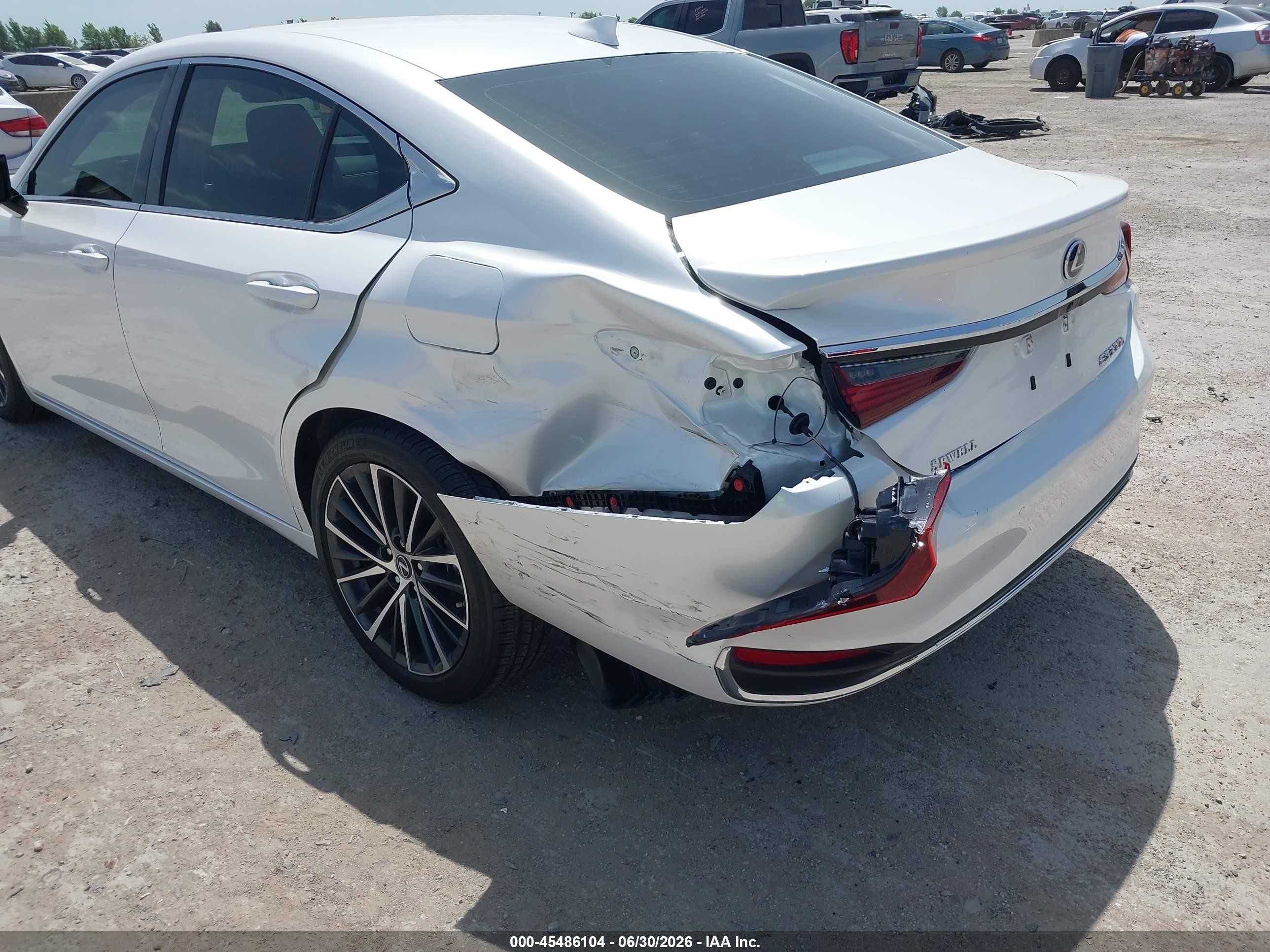 2025 Lexus ES 300h VIN 58ADA1C13SU069421 IAAI salvage auction — Rear End, Original (Texas), sold $25,000 on 2026-08-20 (photo 6)