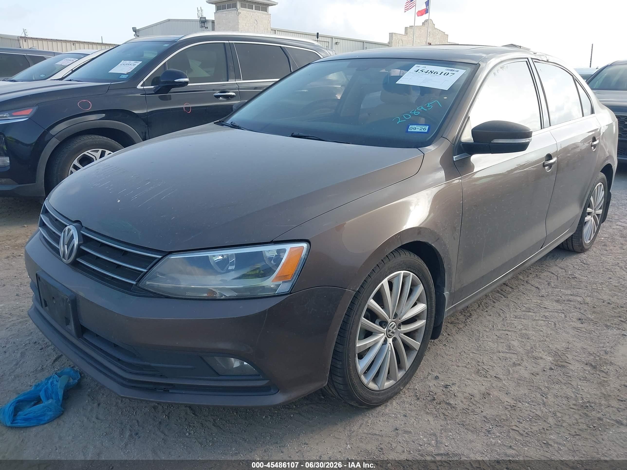 2016 Volkswagen Jetta VIN 3VWL07AJXGM208937 IAAI salvage auction — Top/Roof, Original (Texas), sold $2,100 on 2026-09-23 (photo 2)