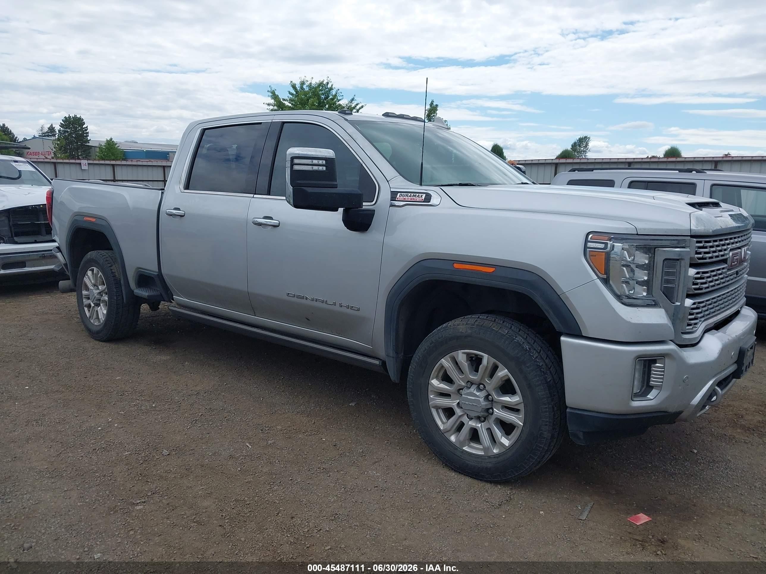 2022 GMC Sierra 3500 HD VIN 1GT49WEY8NF270073 — IAAI salvage auction photo