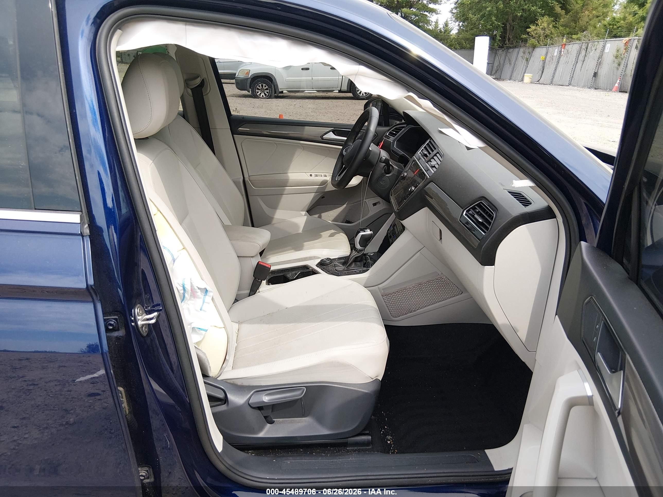 2024 Volkswagen Tiguan VIN 3VVMB7AX4RM168302 IAAI salvage auction — Unknown, Salvage (New Jersey), sold $5,800 on 2026-09-13 (photo 5)