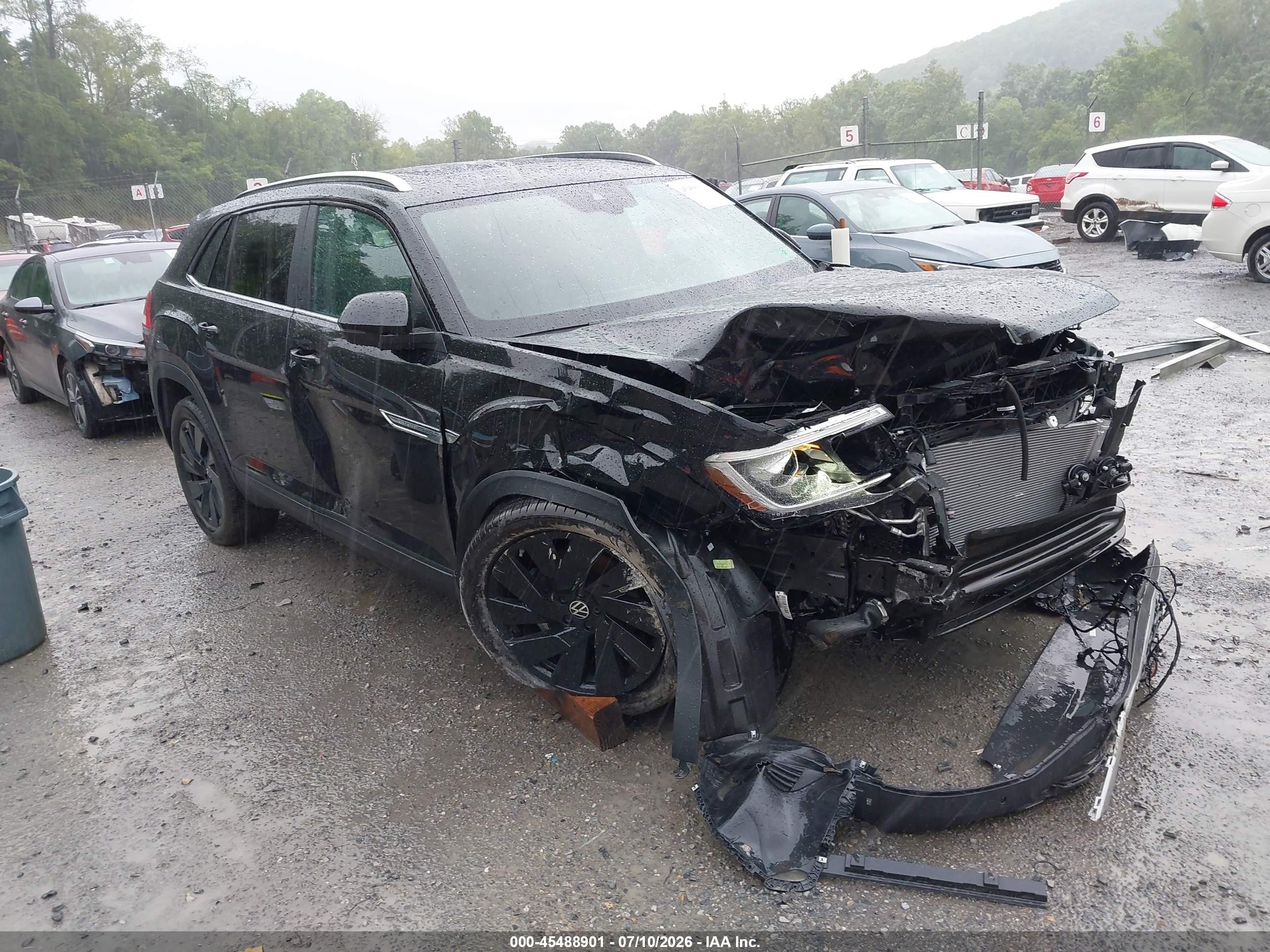 2026 Volkswagen Atlas Cross Sport VIN 1V2KC2CA5TC213950 — IAAI salvage auction photo