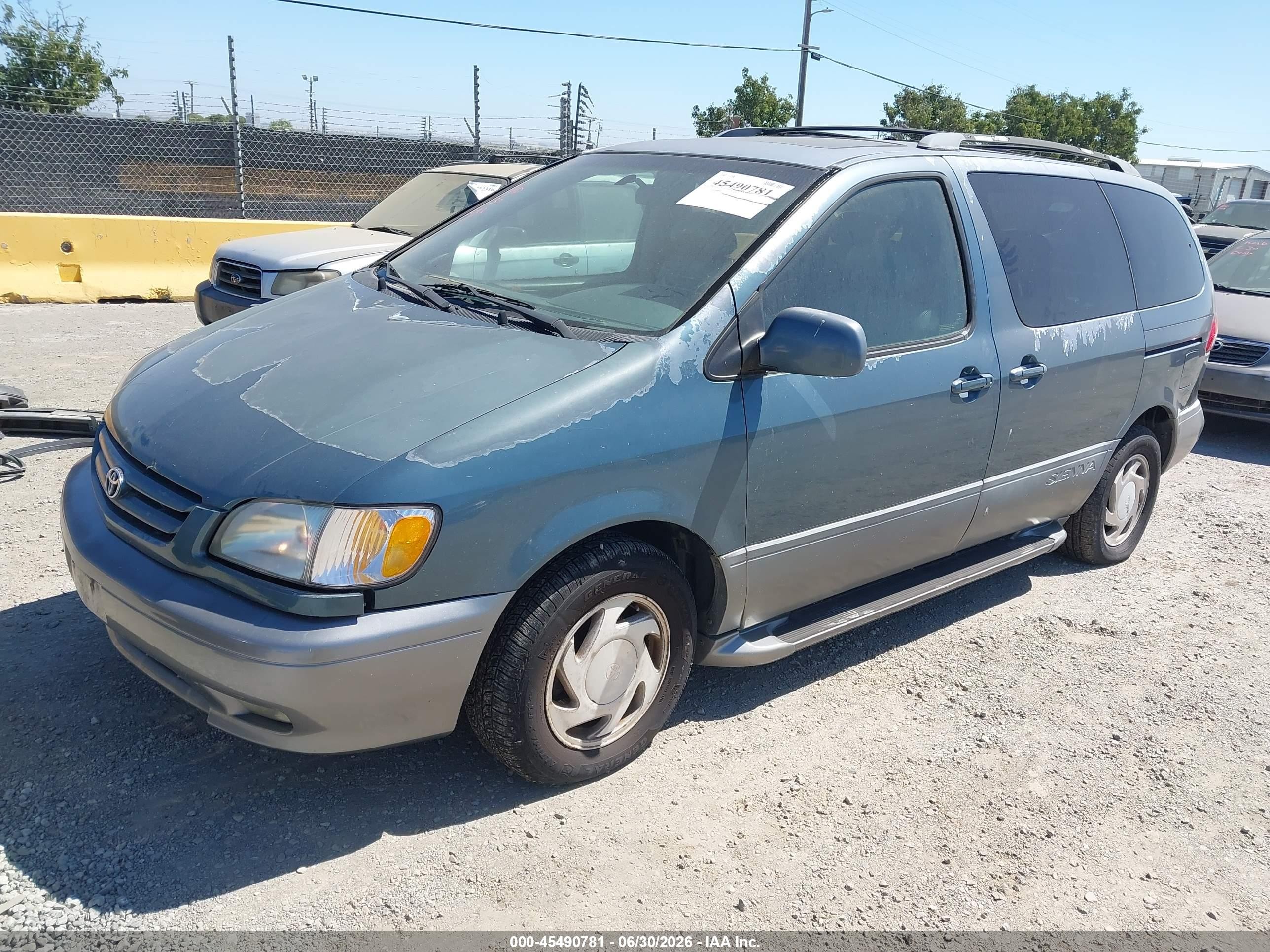 2002 Toyota Sienna VIN 4T3ZF13C72U421505 IAAI salvage auction — Normal Wear, Clear - Dealer Only (California), sold $350 on 2026-07-09 (photo 2)