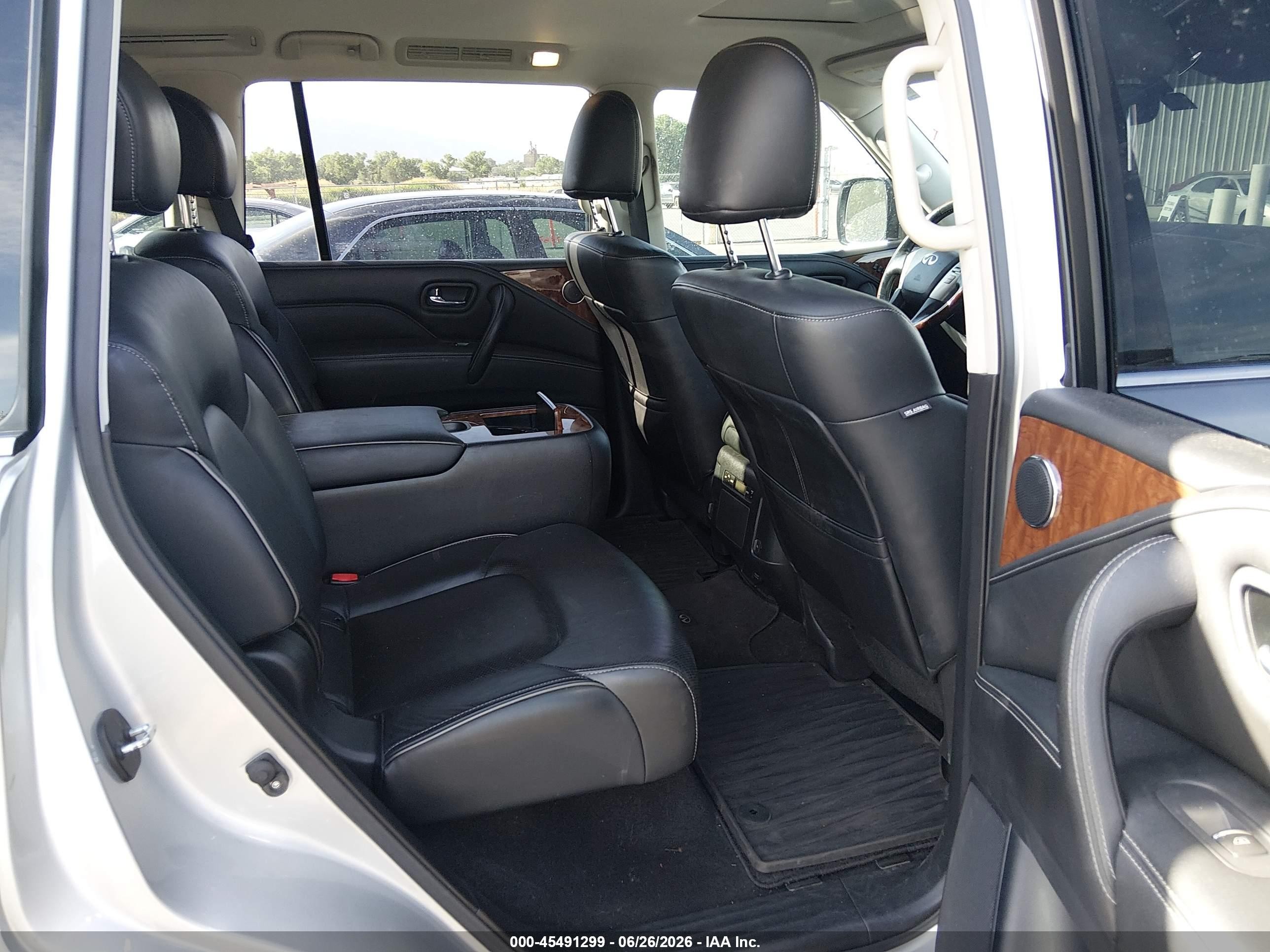 2019 Infiniti Qx80 VIN JN8AZ2NF7K9686981 IAAI salvage auction — Front End, Salvage (Utah), sold $4,500 on 2026-09-05 (photo 8)