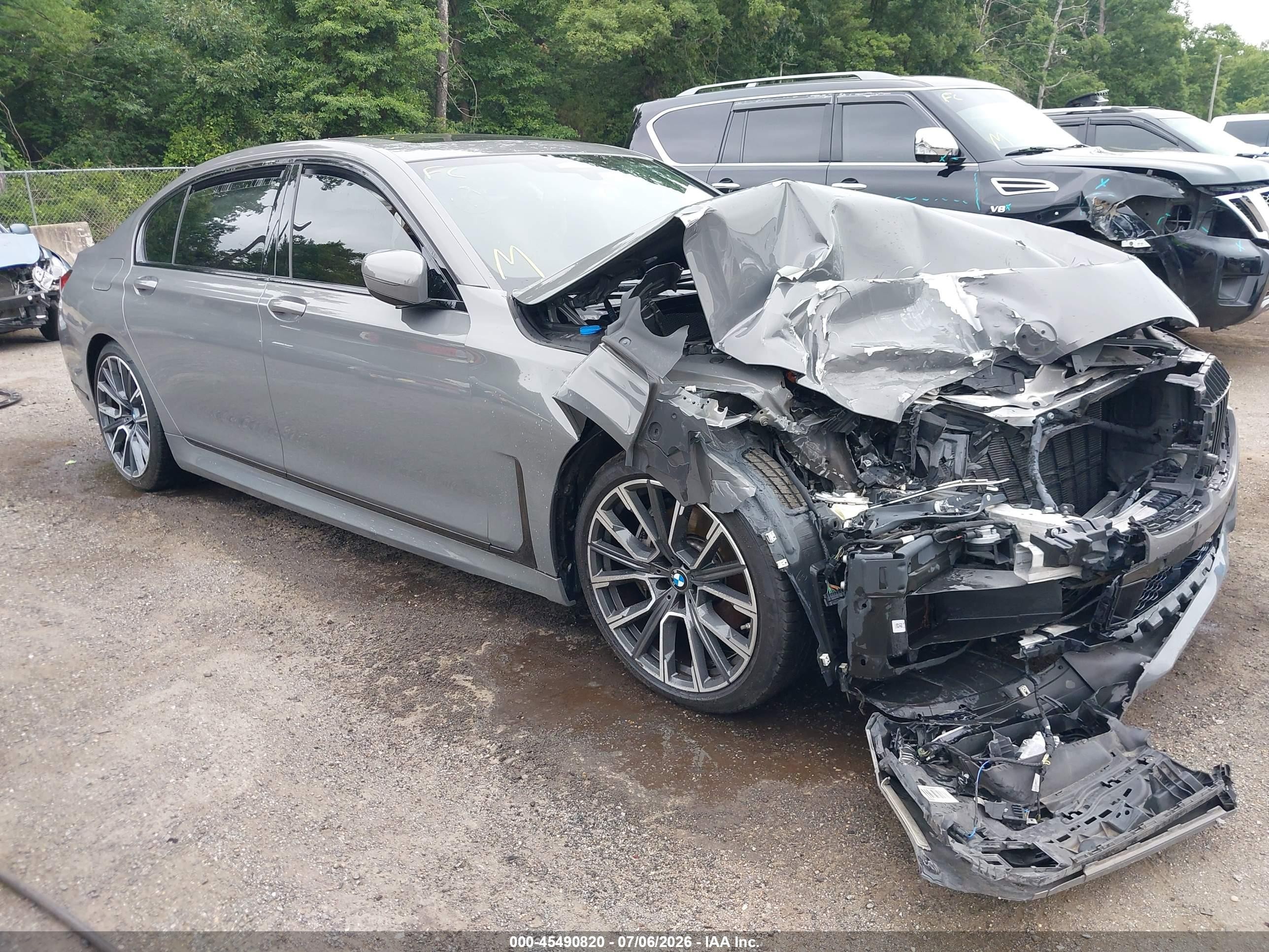 2021 BMW 7 Series VIN WBA7T4C05MCG53789 — IAAI salvage auction photo