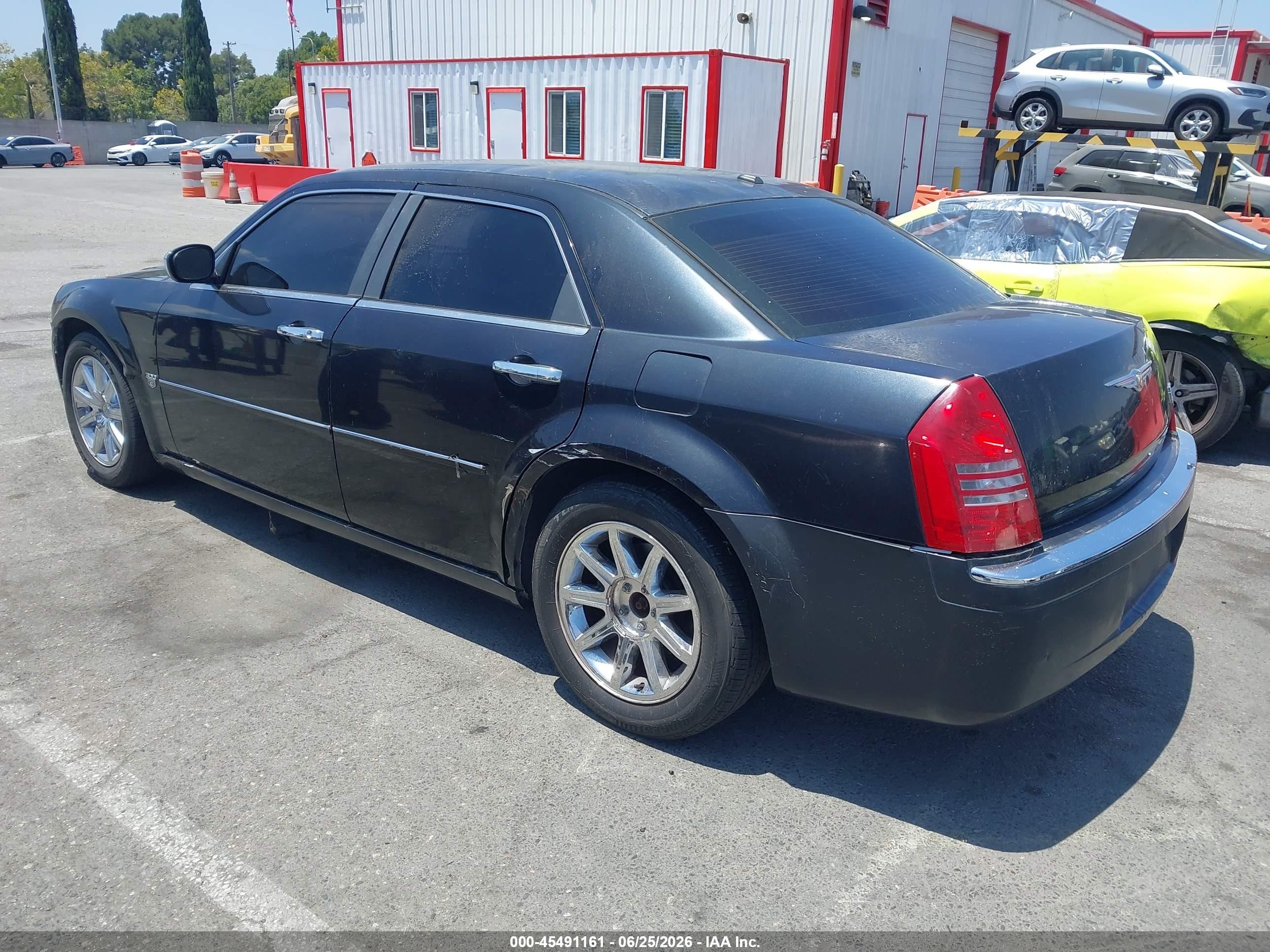 2007 Chrysler 300 VIN 2C3KA63H77H821245 IAAI salvage auction — Normal Wear, Salvage (California), sold $350 on 2026-07-09 (photo 3)