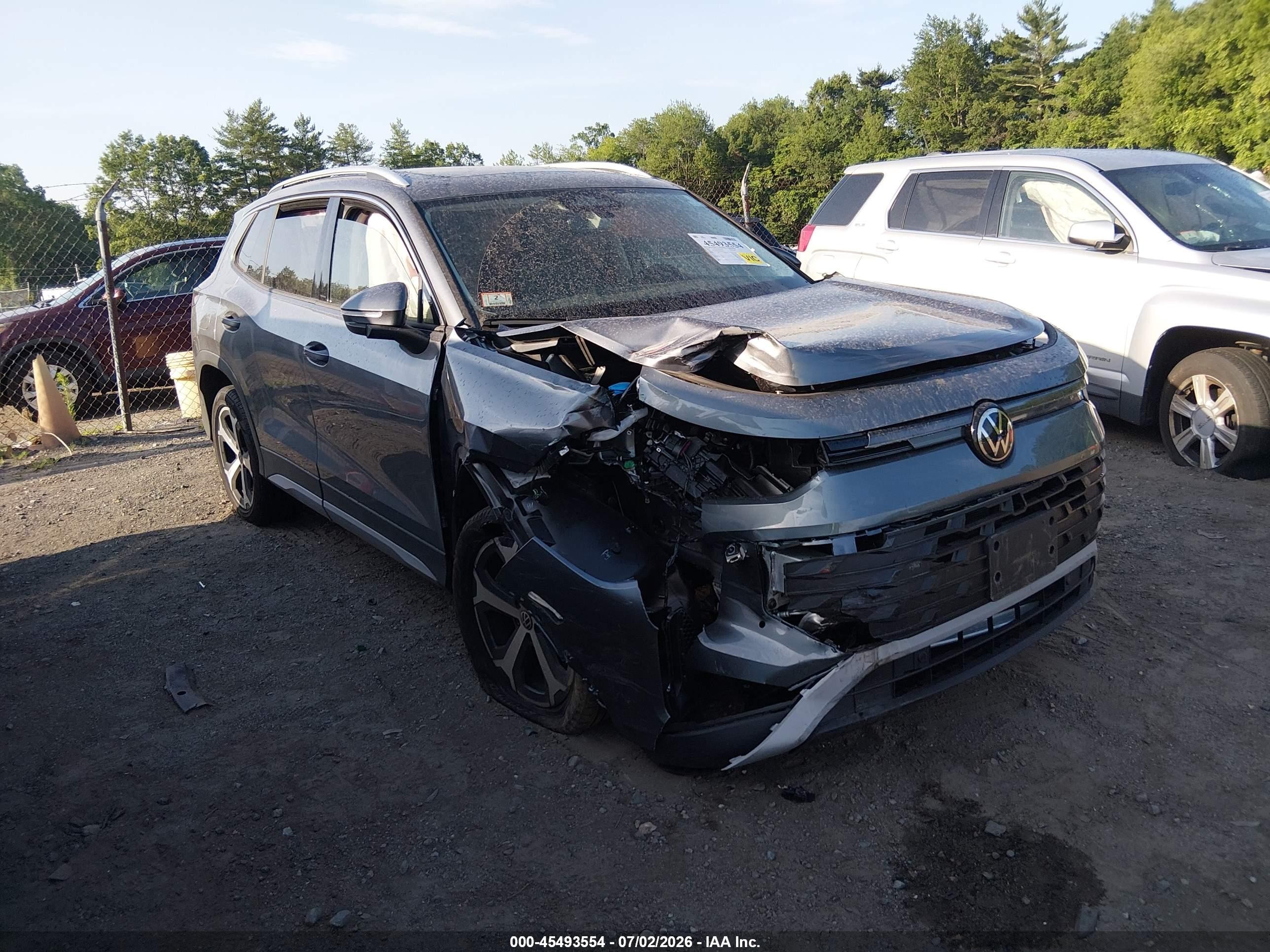 2026 Volkswagen Tiguan VIN 3VVMR7RM3TM060671 — IAAI salvage auction photo