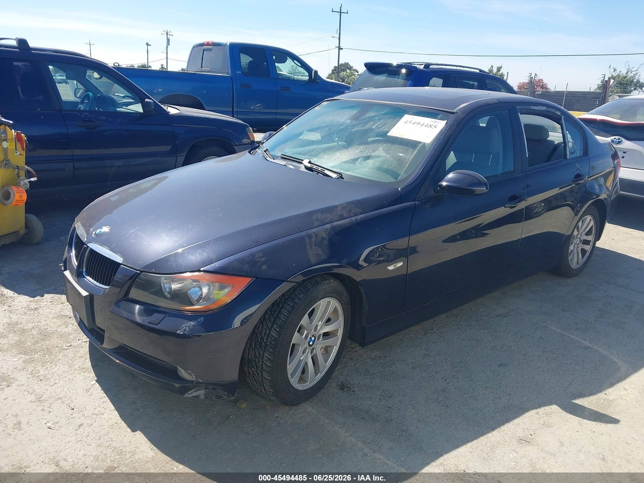 2007 BMW 3 Series VIN WBAVC93597KX55698 IAAI salvage auction — Normal Wear, Clear - Dealer Only (California), sold $375 on 2026-07-02 (photo 2)