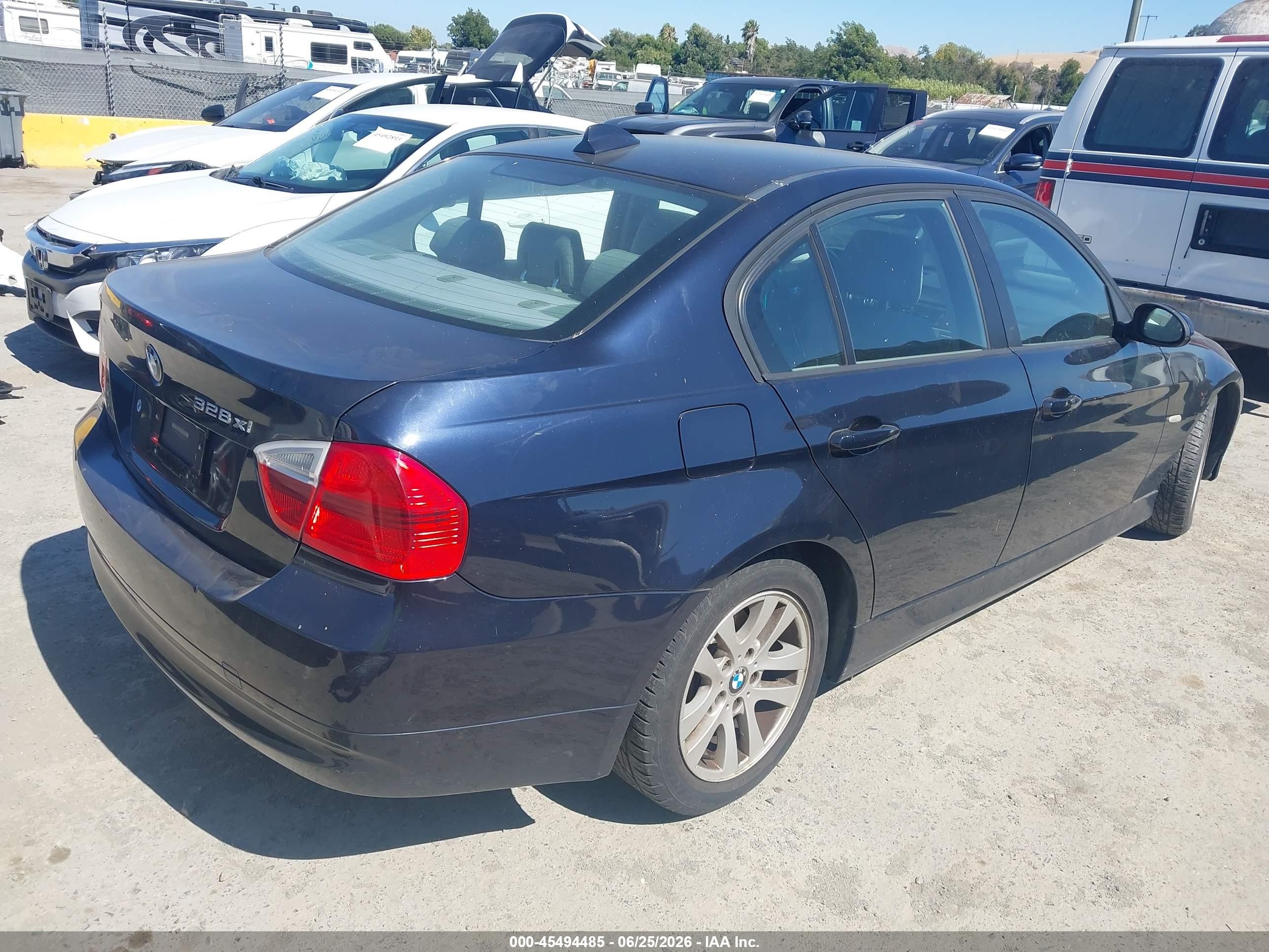 2007 BMW 3 Series VIN WBAVC93597KX55698 IAAI salvage auction — Normal Wear, Clear - Dealer Only (California), sold $375 on 2026-07-02 (photo 4)