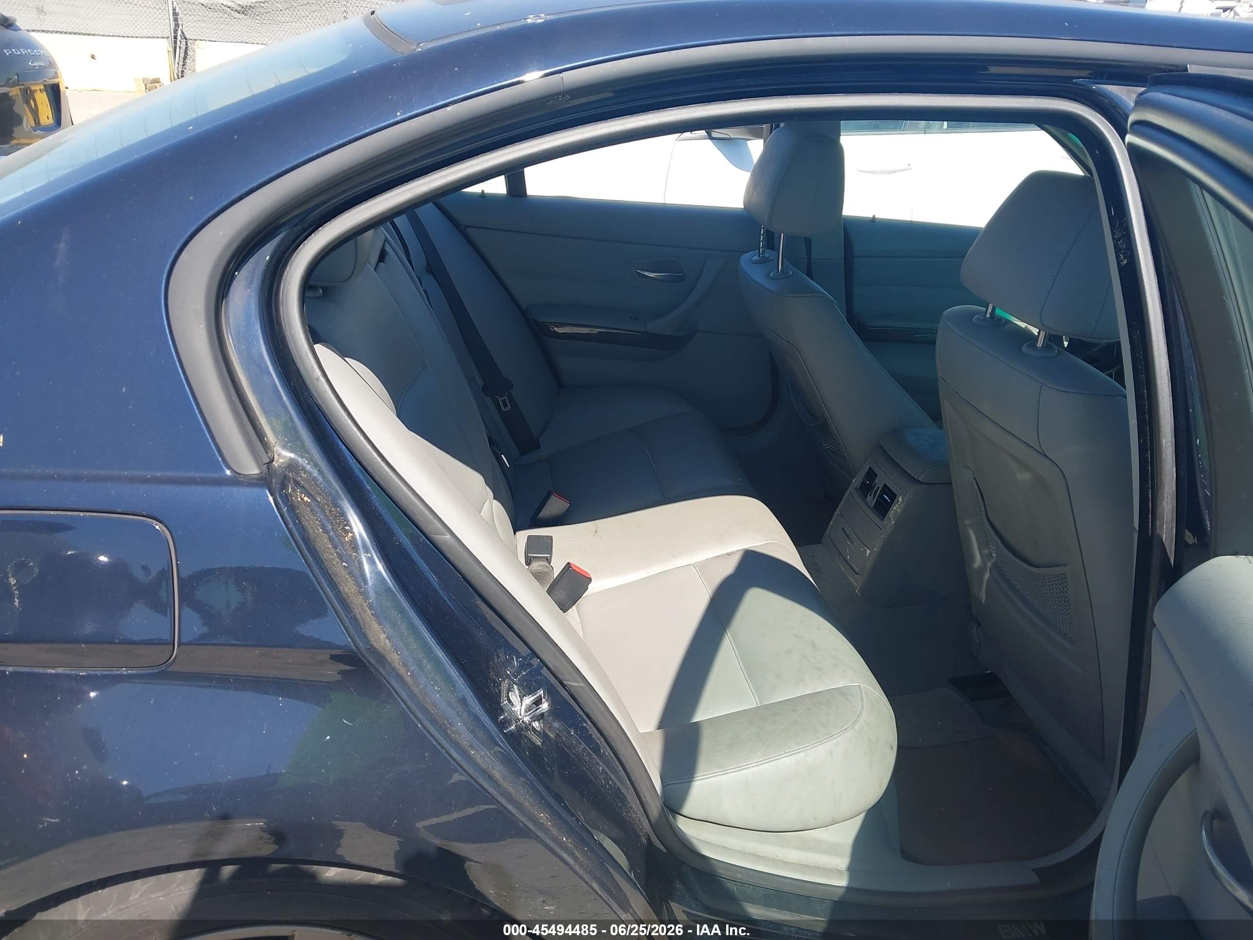 2007 BMW 3 Series VIN WBAVC93597KX55698 IAAI salvage auction — Normal Wear, Clear - Dealer Only (California), sold $375 on 2026-07-02 (photo 8)