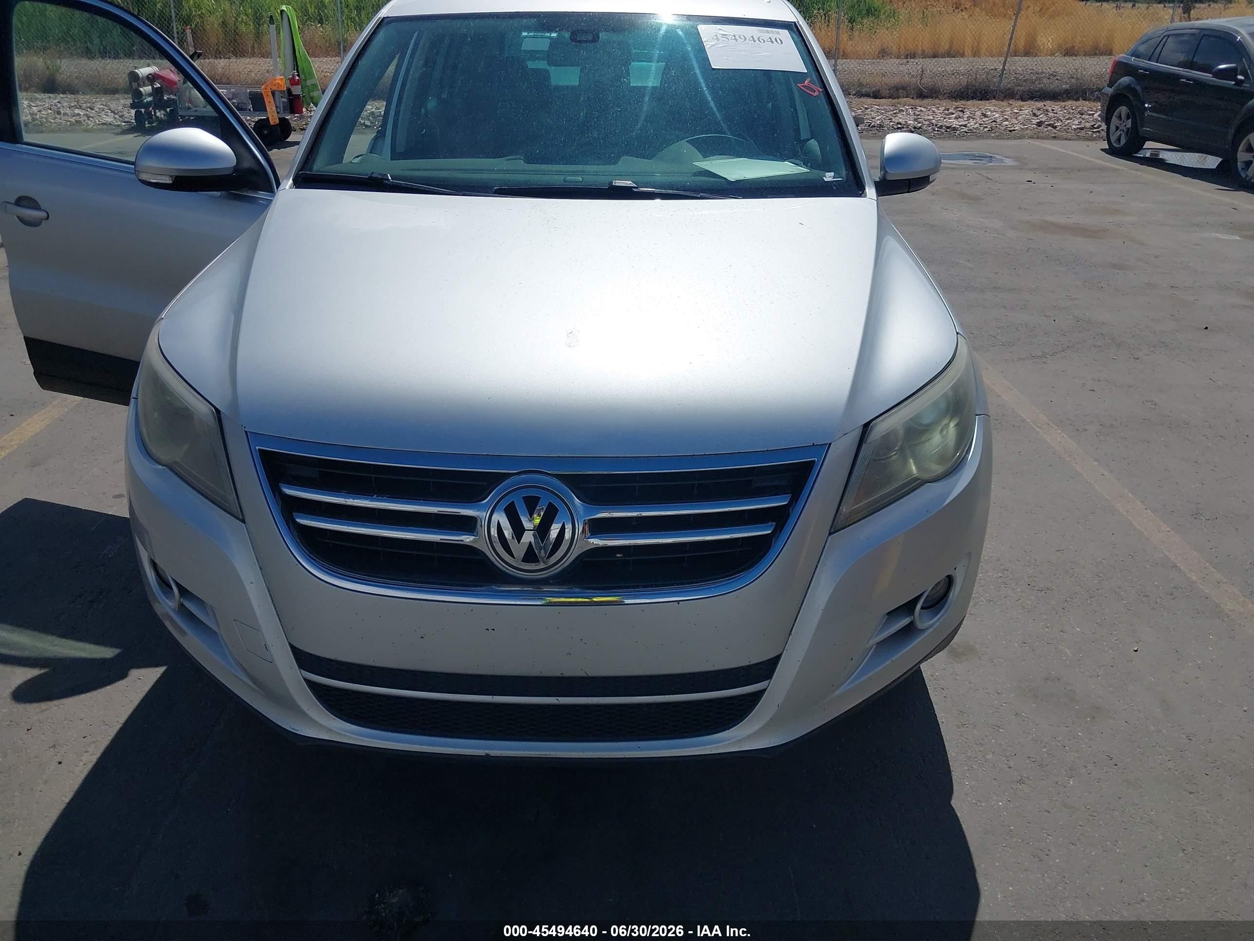 2011 Volkswagen Tiguan VIN WVGBV7AX1BW546543 IAAI salvage auction — Normal Wear, Clear (Utah), sold $350 on 2026-07-09 (photo 6)